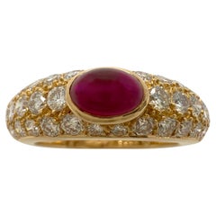 Cartier Mimi, bague vintage rare cabochon ovale en or jaune 18 carats, rubis et diamants
