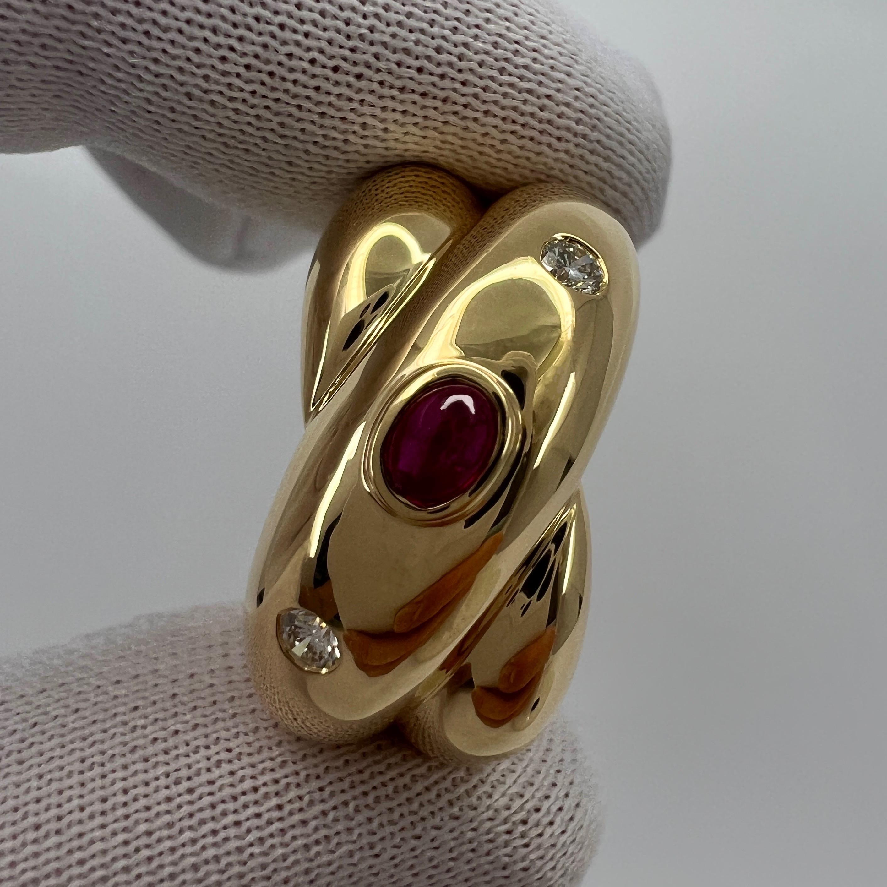 Rare Vintage Cartier Ruby Diamond Corize Oval Cabochon 18k Yellow Gold Dome Ring In Excellent Condition For Sale In Birmingham, GB