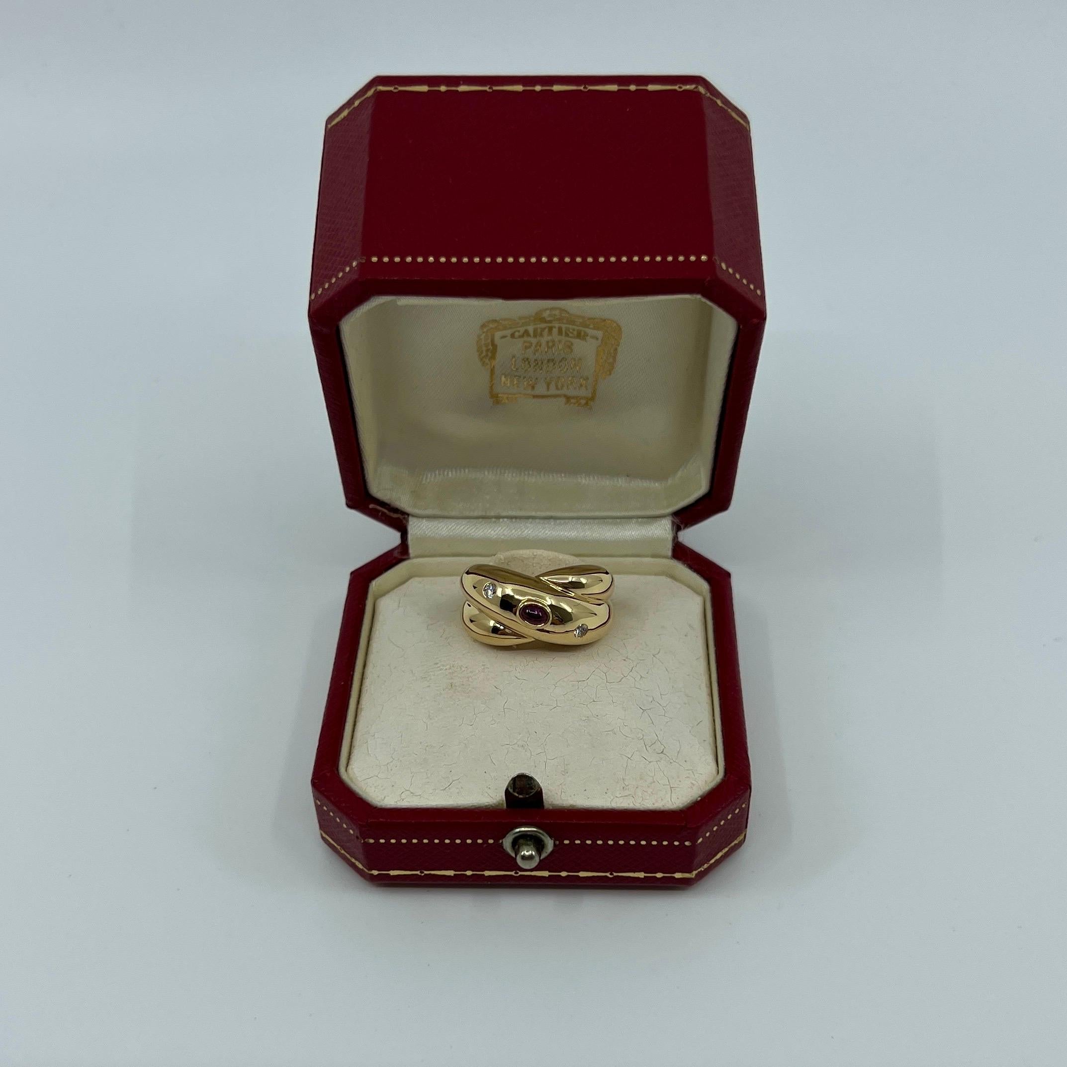 Rare bague Vintage Cartier Rubis Diamant Corize Cabochon Ovale Or Jaune 18k Dome en vente 2