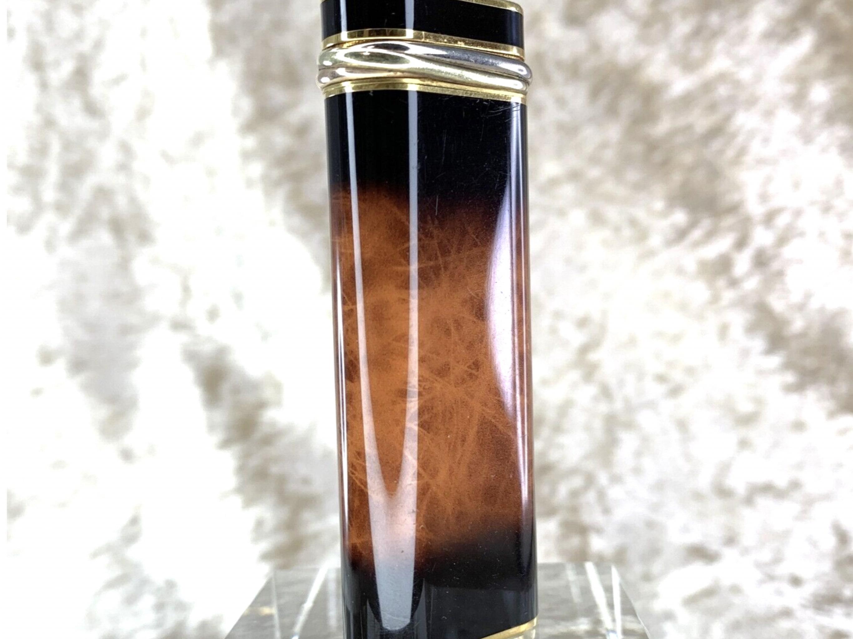 Cartier Circa 80s Vintage “Trinity” Brown Flame Lacquer 18k Gold Plated Lighter For Sale 2
