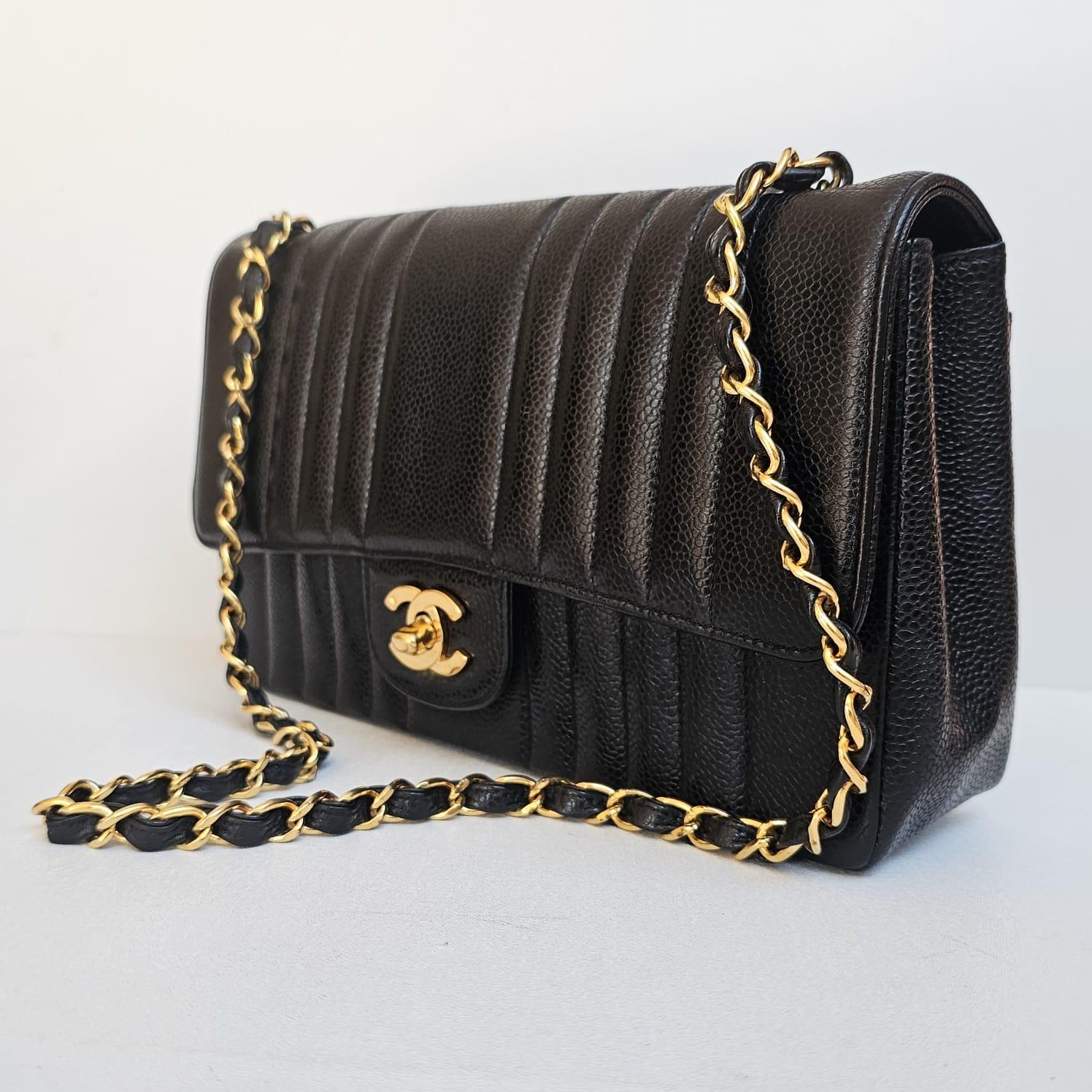 Women's or Men's Rare Vintage Chanel Black Caviar Vertical Quilted Medium Flap Bag For Sale