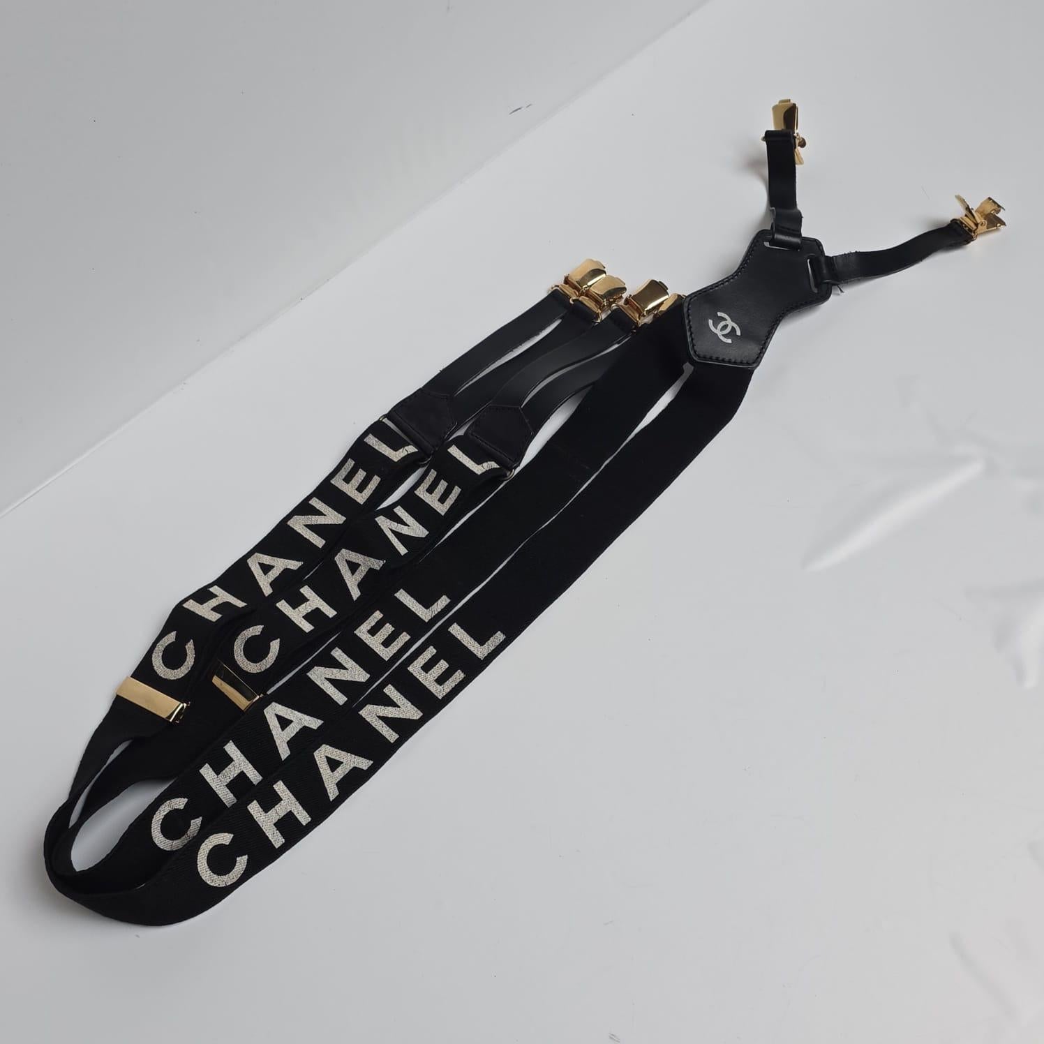 Seltene Vintage Chanel Schwarz Logo Strumpfhalter im Angebot 13