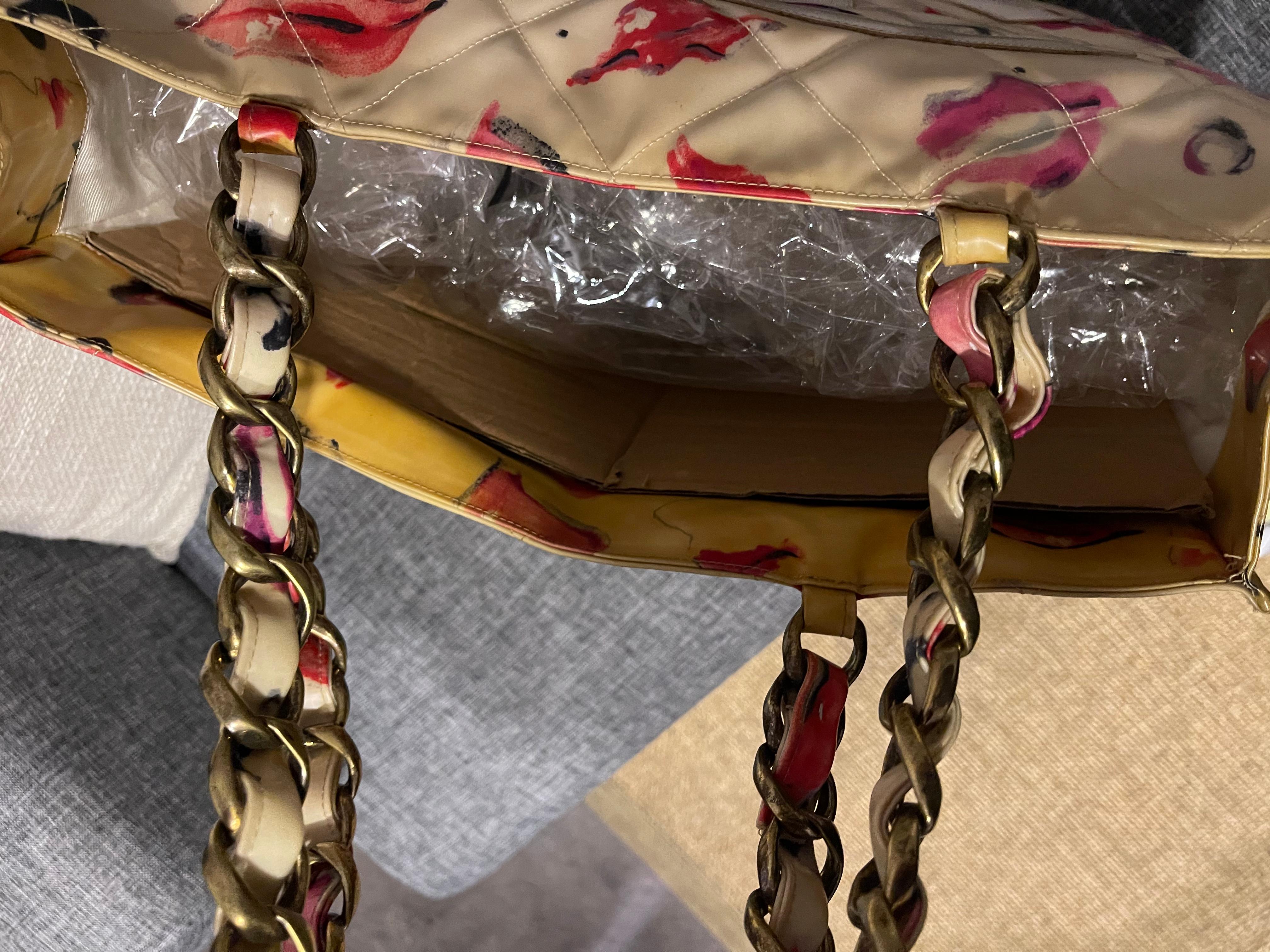 Rare Vintage Chanel Extra Large Patent Lips and Heart Tote For Sale 5