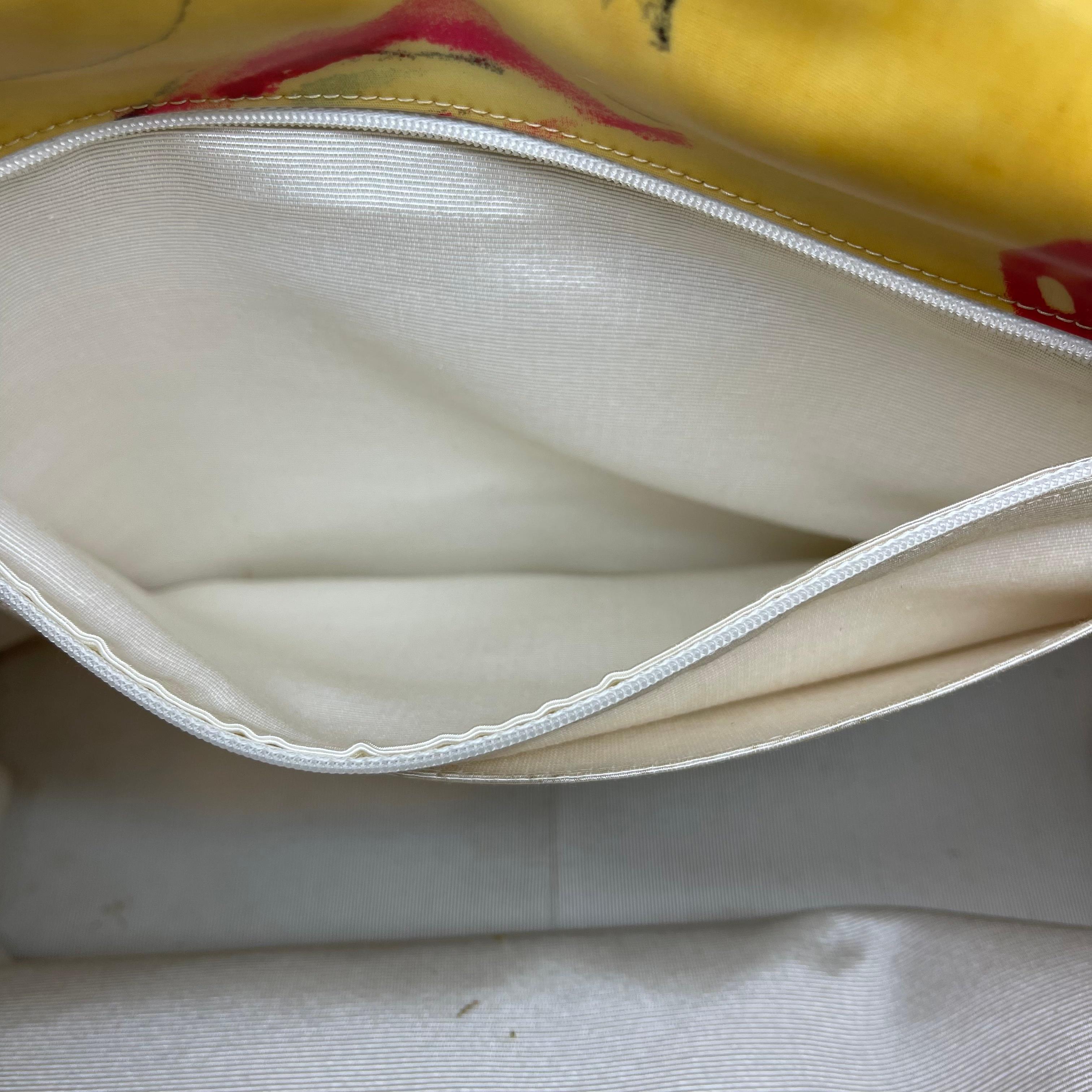 Rare Vintage Chanel Extra Large Patent Lips and Heart Tote For Sale 3