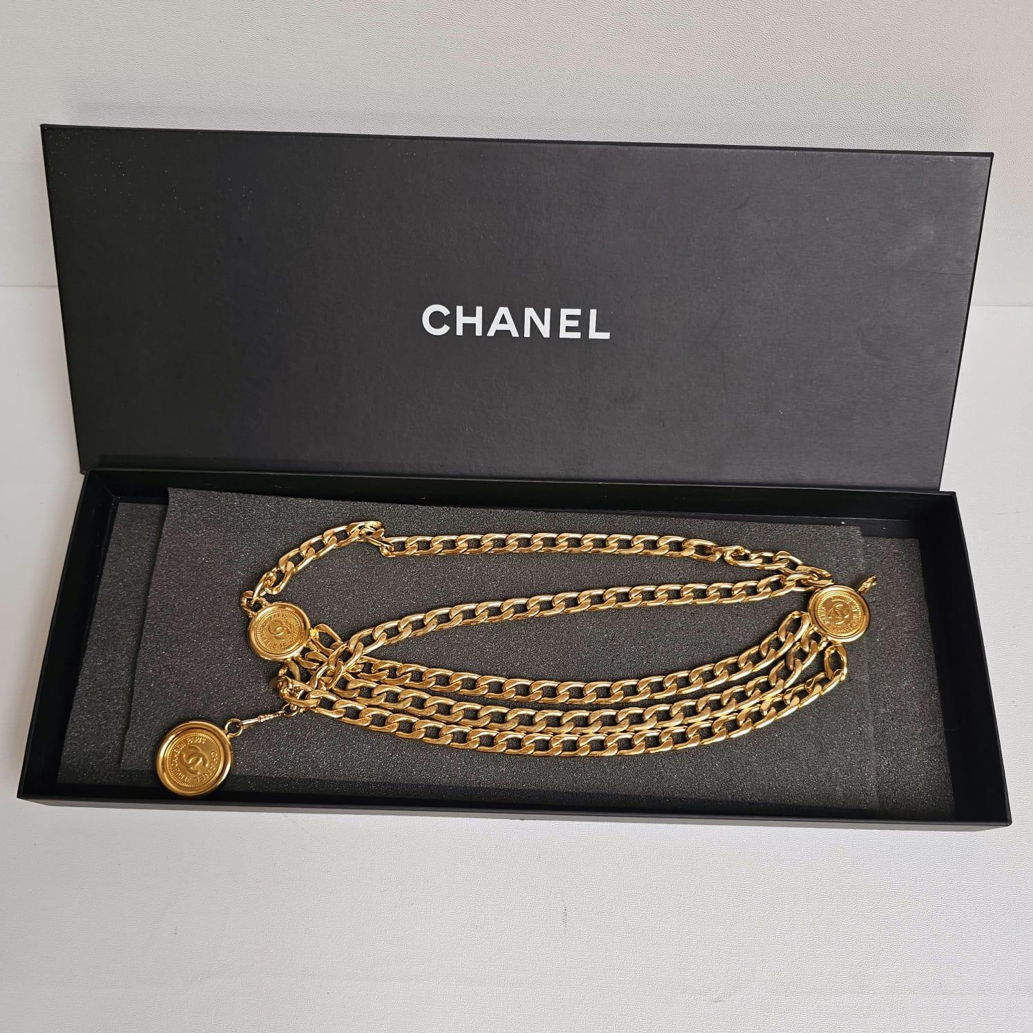 Rare Vintage Chanel Gold Layered Medallion Chain Belt 5