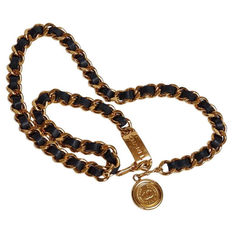 Rare Vintage Chanel Leather Entwined Chain Coin Belt For Sale at 1stDibs