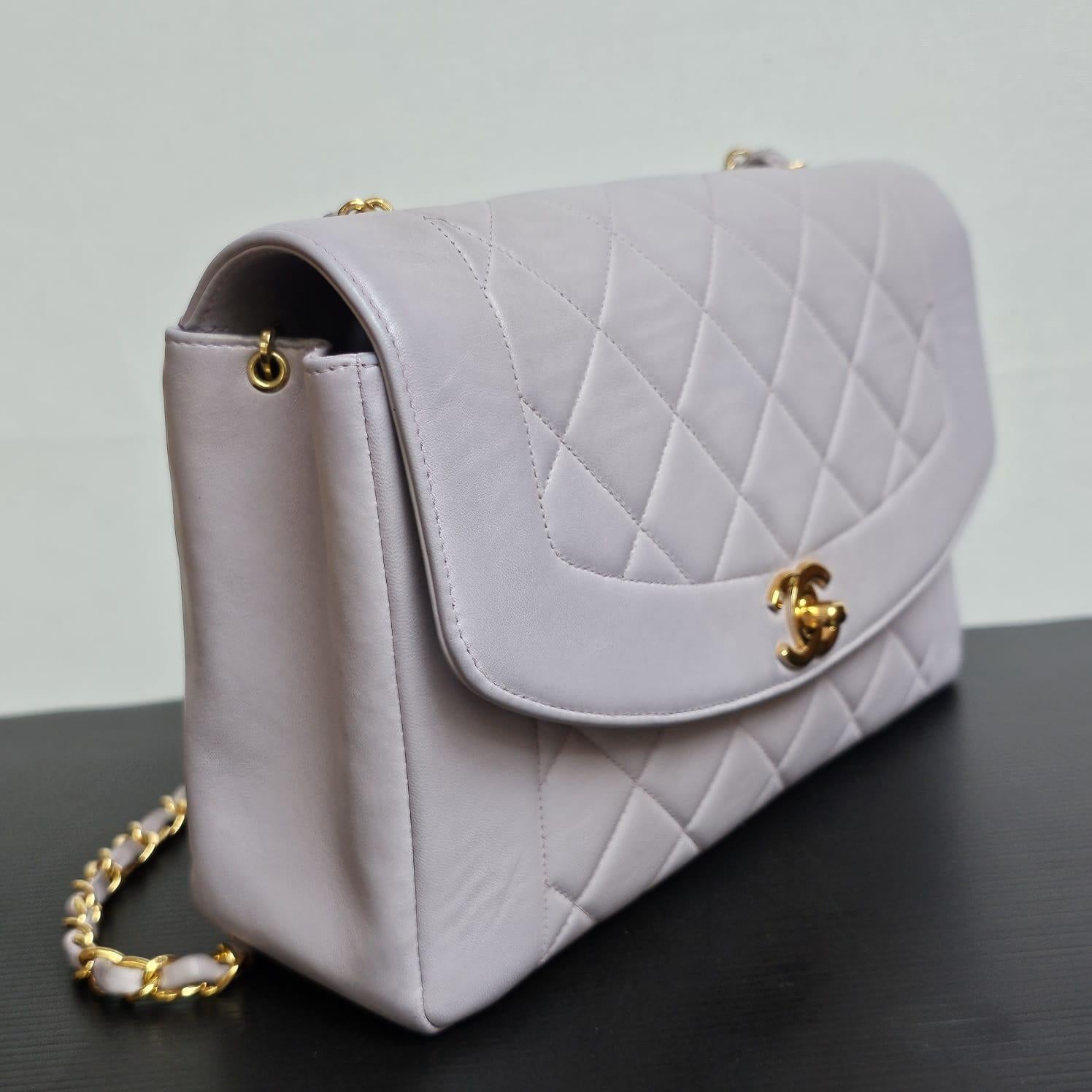 Rare Vintage Chanel Medium Lilac Lambskin Quilted Diana Flap Bag 11