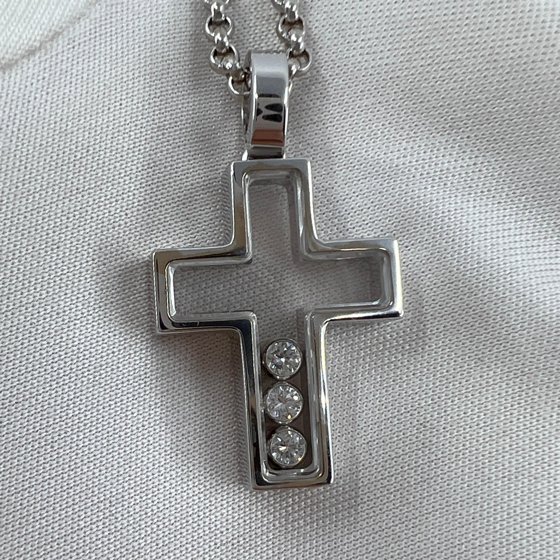 Rare Vintage Chopard Happy Diamonds Cross 18 Karat White Gold Pendant Necklace In Excellent Condition In Birmingham, GB