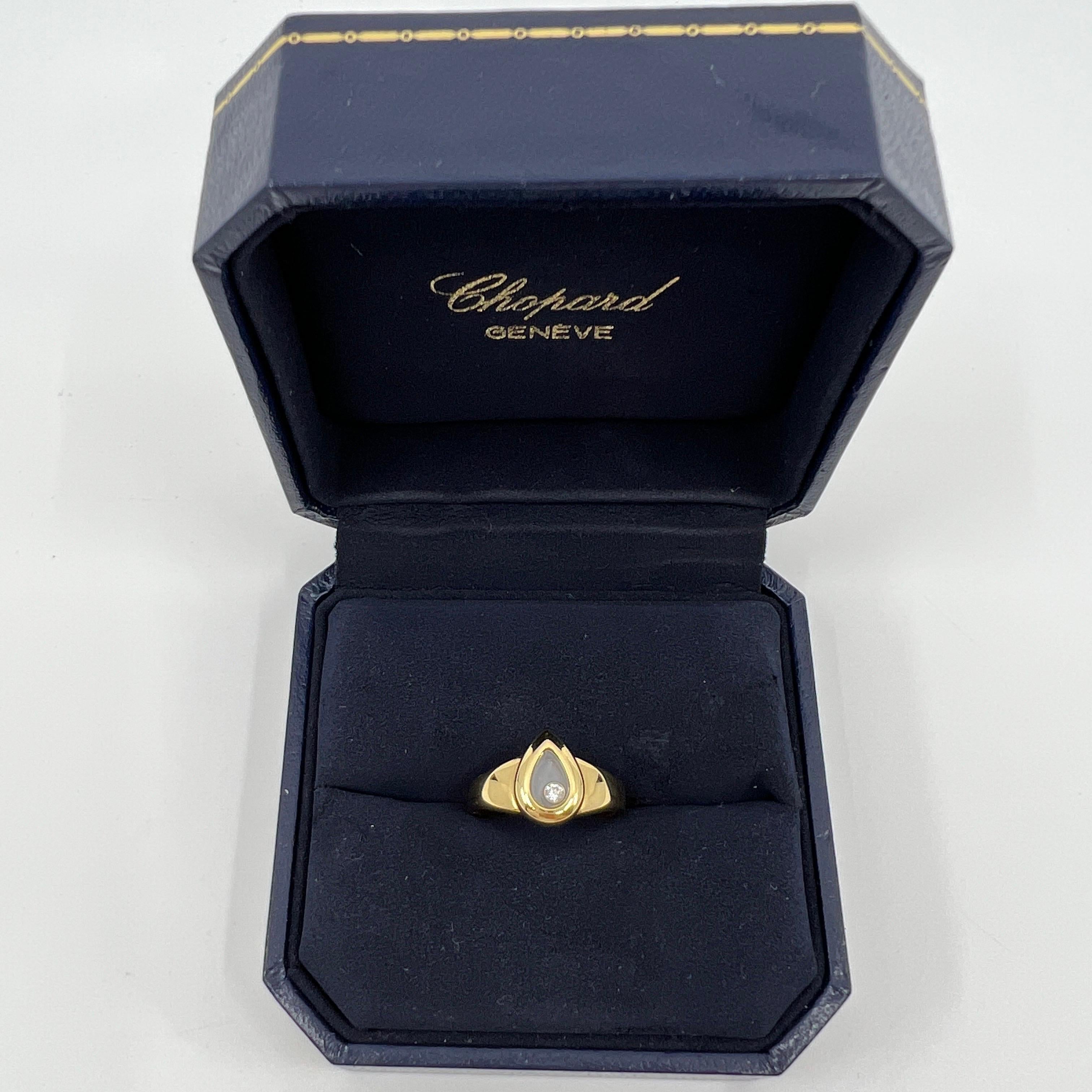 Round Cut Rare Vintage Chopard Happy Diamonds Pear Shape 18k Yellow Gold Ring with Box For Sale