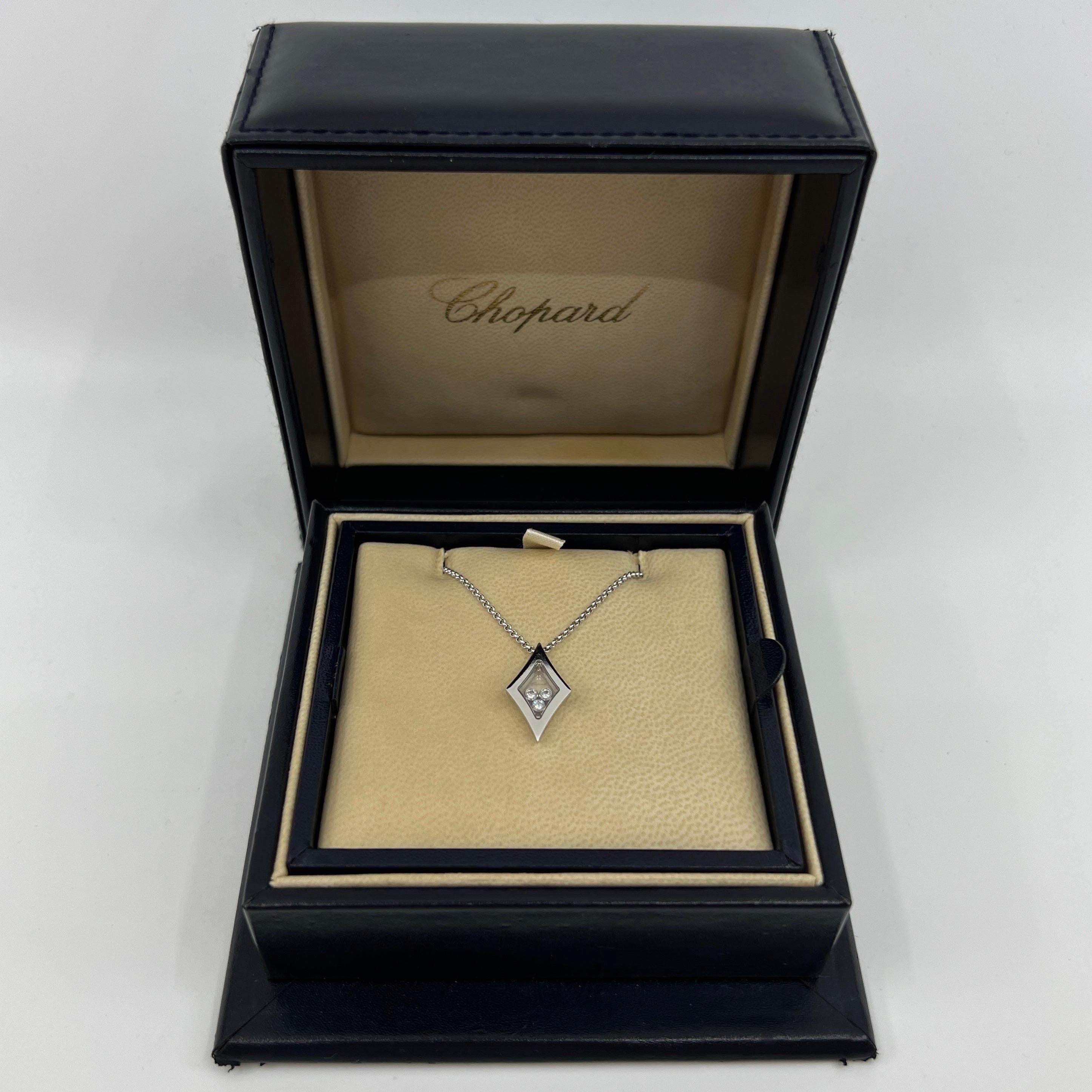Chopard Collier pendentif vintage rare Happy Diamonds Rhombus en or blanc 18 carats en vente 4