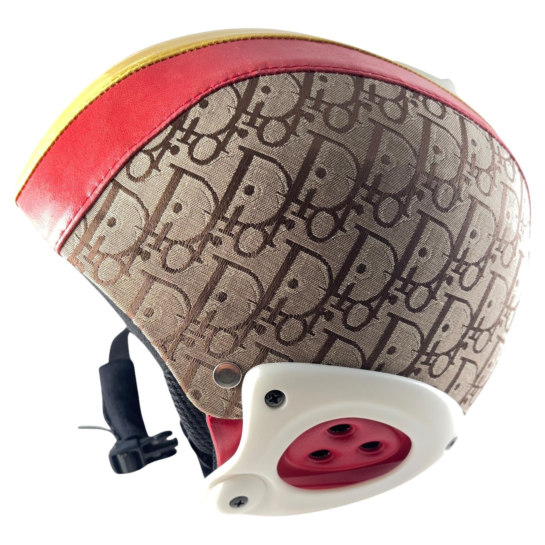 Mint Vintage Christian Dior Monogrammed Helmet From The Rasta  Collection. 

Produced And Design For The Autumn / Winter  2004 . John Galliano Era.  

A Collector’s Piece!  

No Goggles. The Helmet Is In Pristine Condition With  Light Sign Of Wear