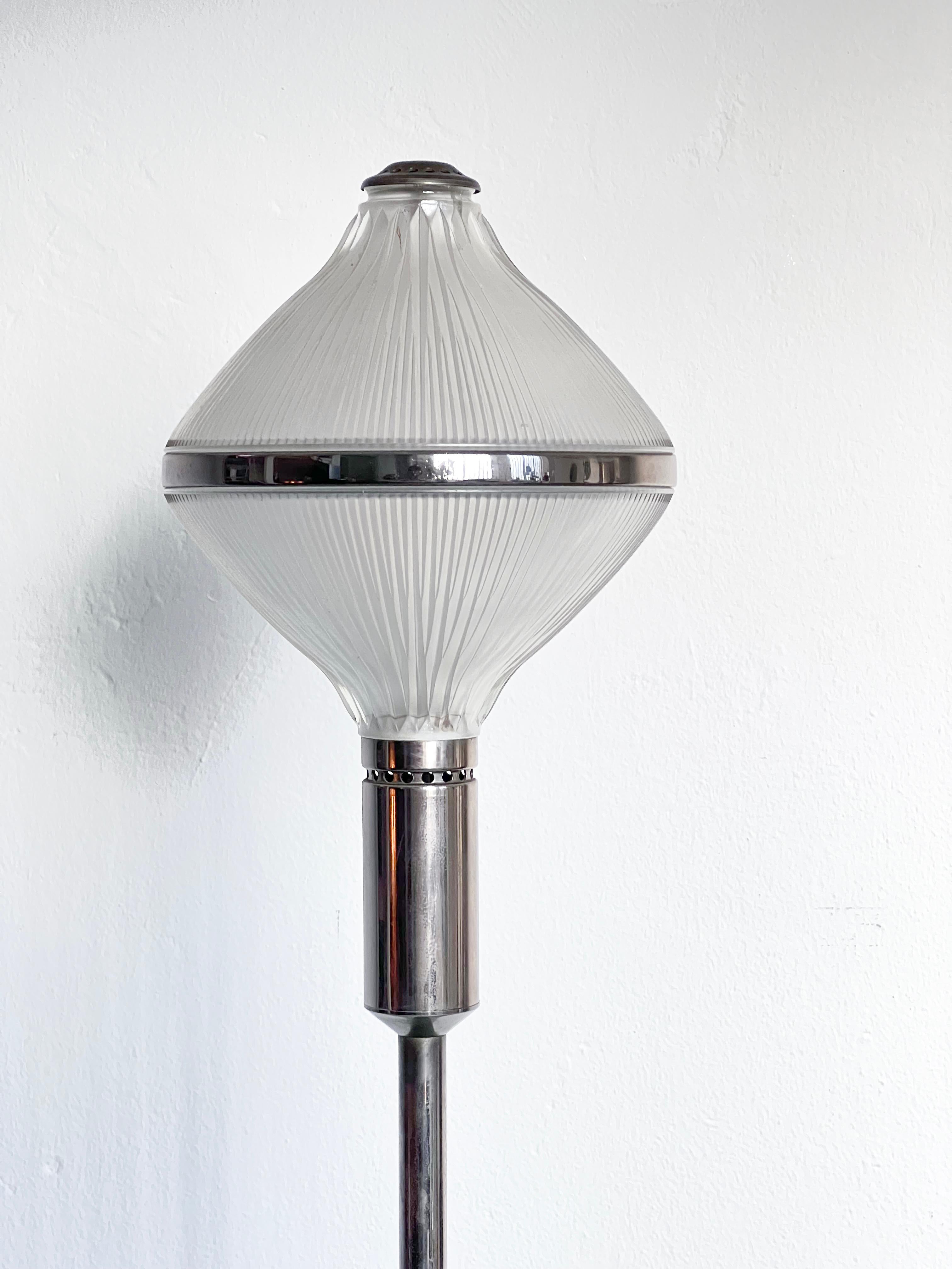 Metà XX secolo Rara lampada da terra Polimnia d'epoca da collezione dello Studio BBPR per Artemide in vendita