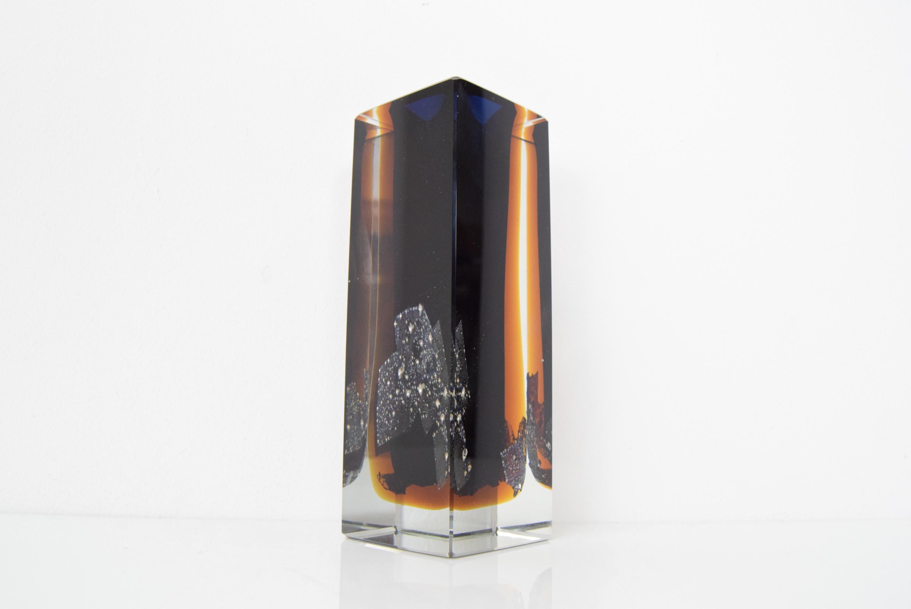 pavel hlava glass vase