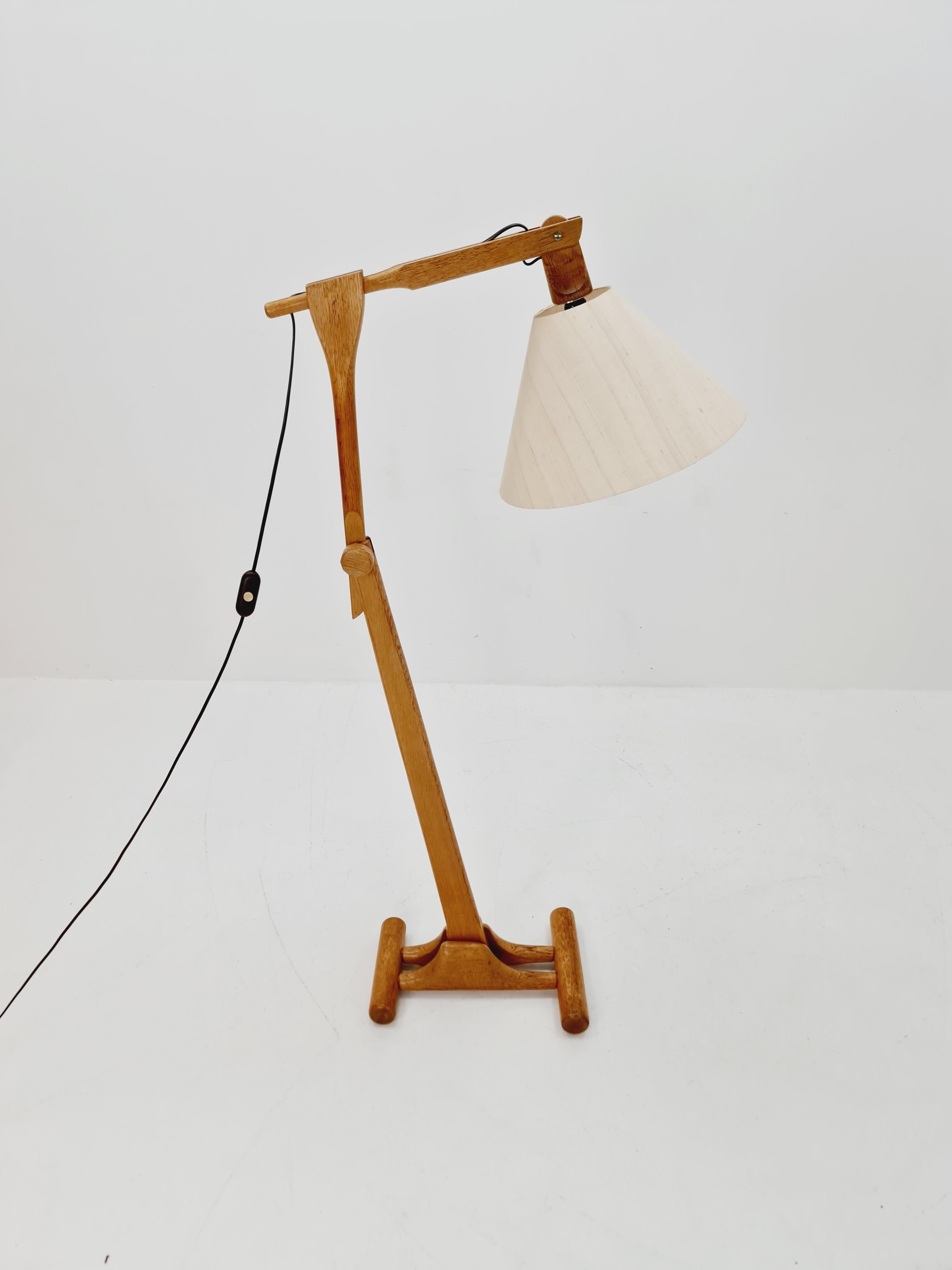 Danese Rara lampada da terra vintage in Oak danese di Domus  1970s in vendita