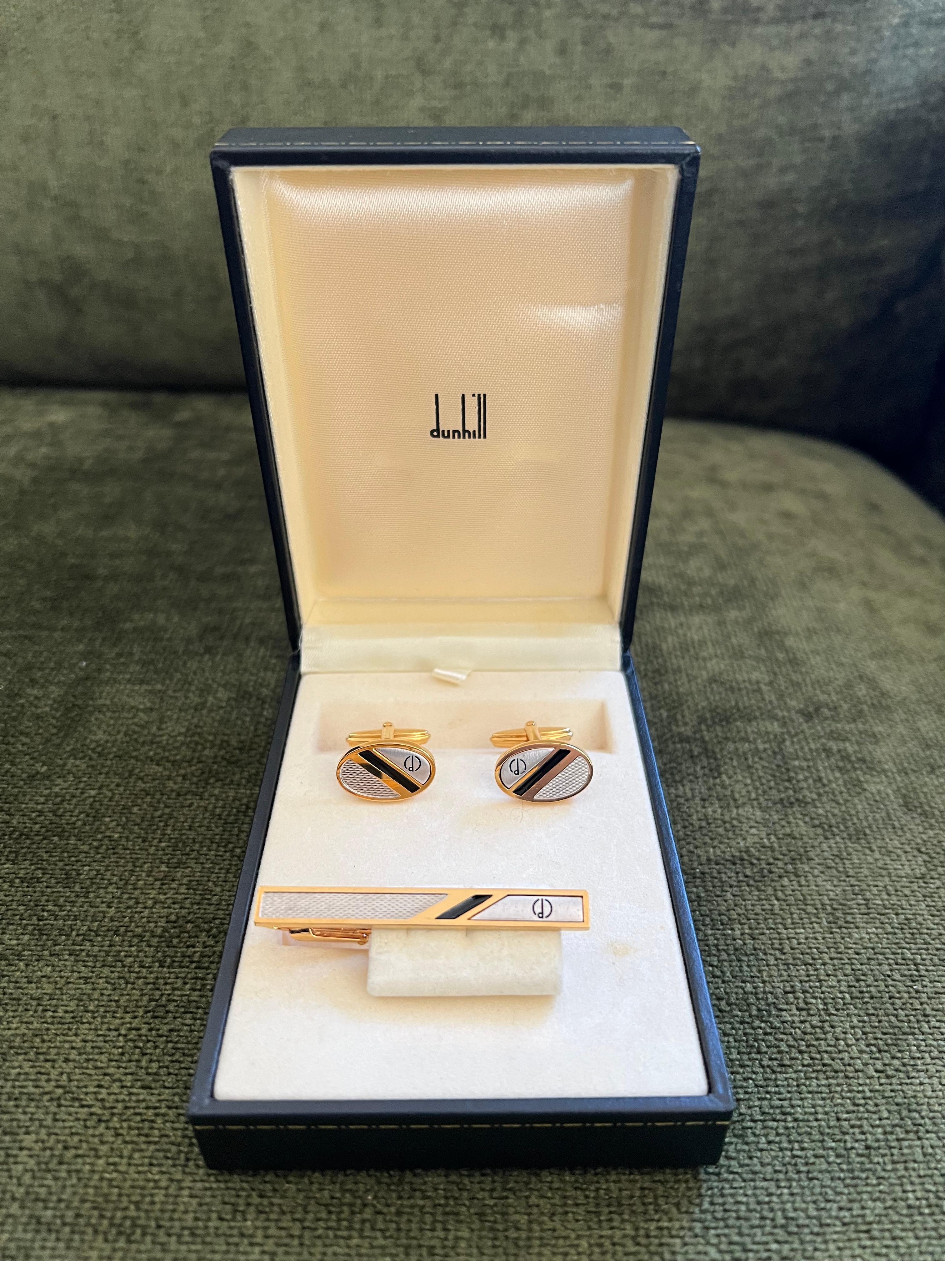 Rare Vintage Dunhill Cufflinks & Tie Clip Gold Plated, Onyx With Original Case For Sale 1