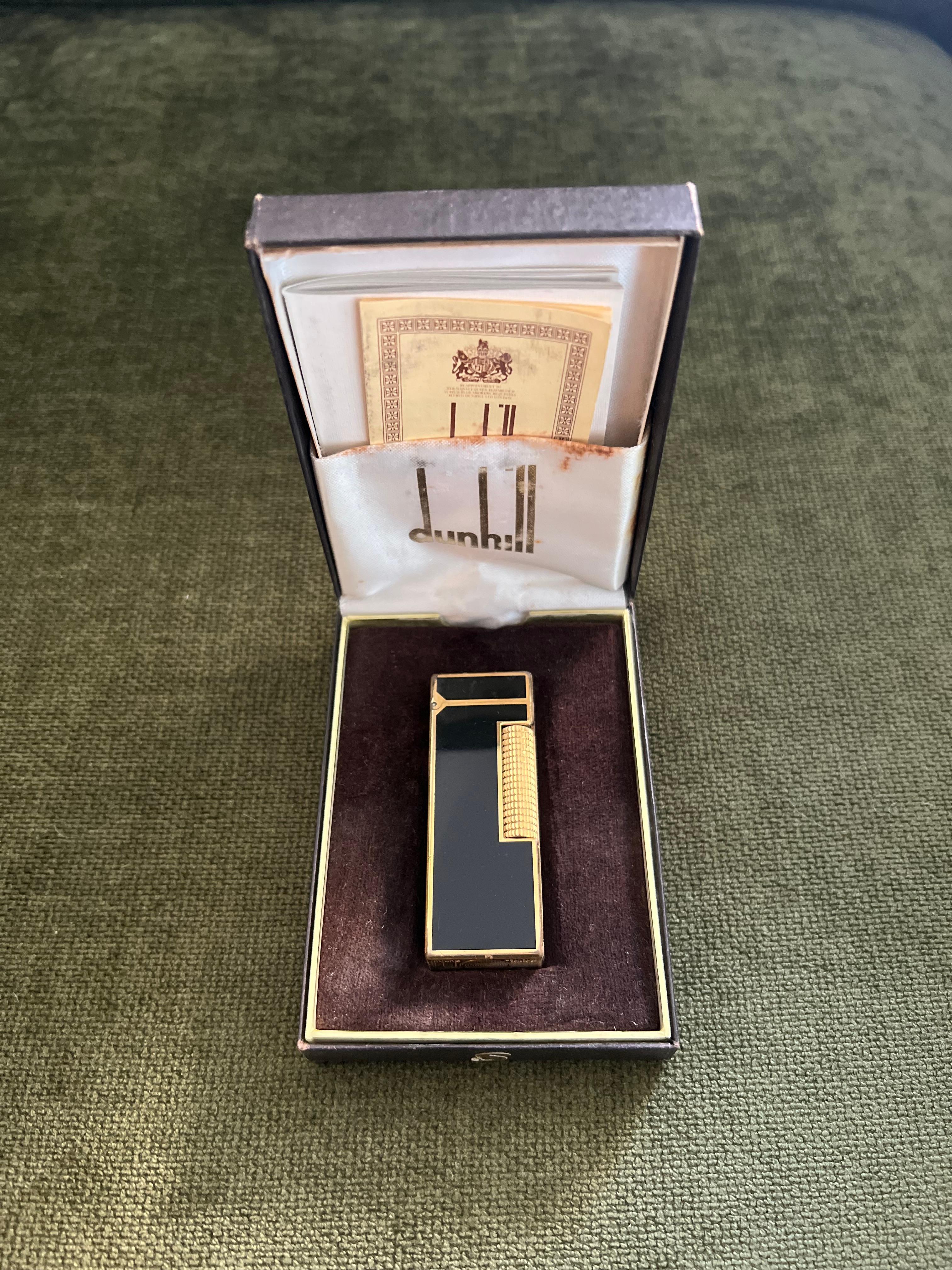 Rare Vintage Dunhill Vergoldet Schwarz Lack Feuerzeug Original Etui (Art déco)