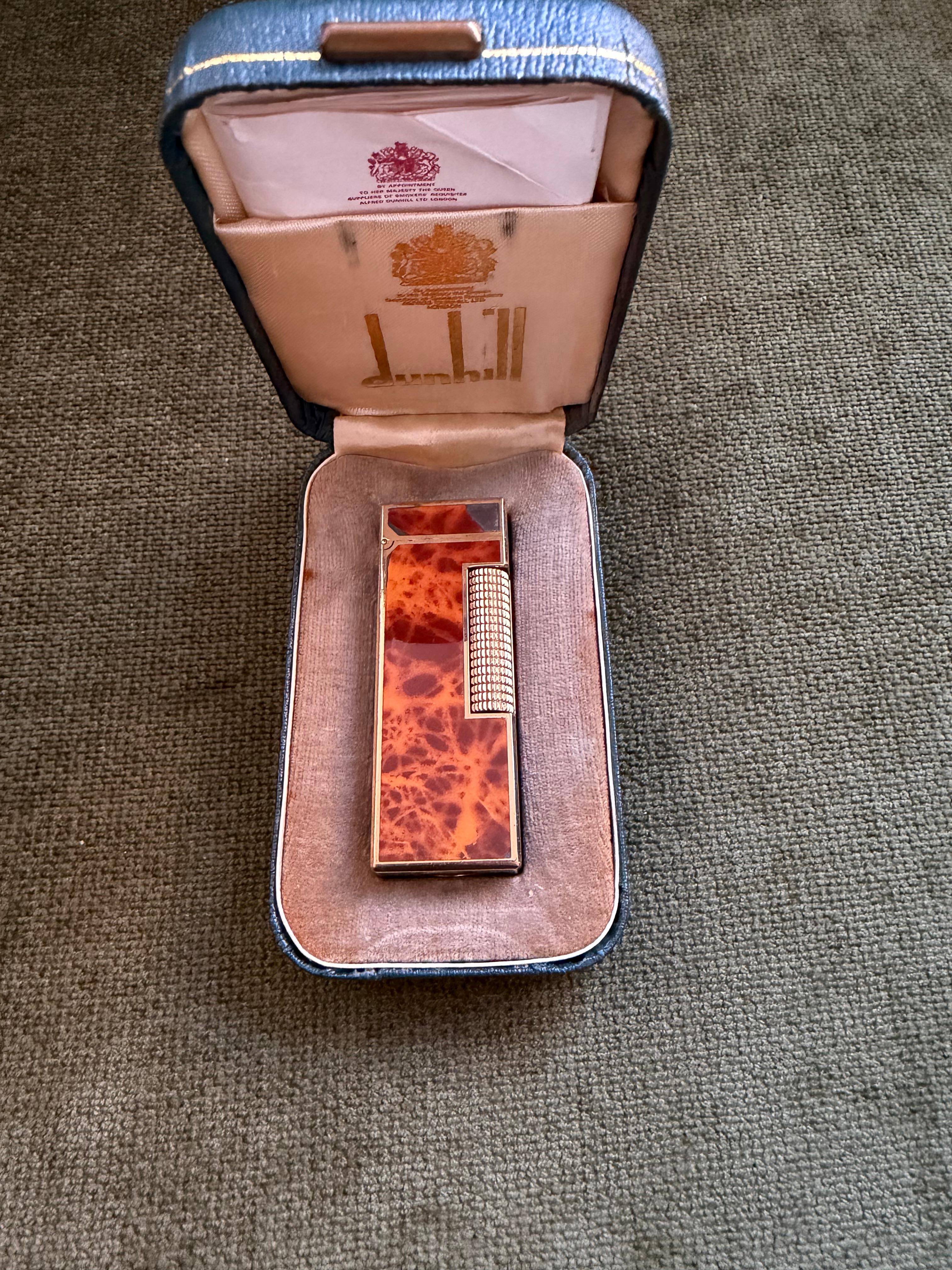 da uomo o donna Raro accendino d'epoca Dunhill placcato in oro con lacca di marmo e cognac, accendino originale con custodia a cielo aperto in vendita