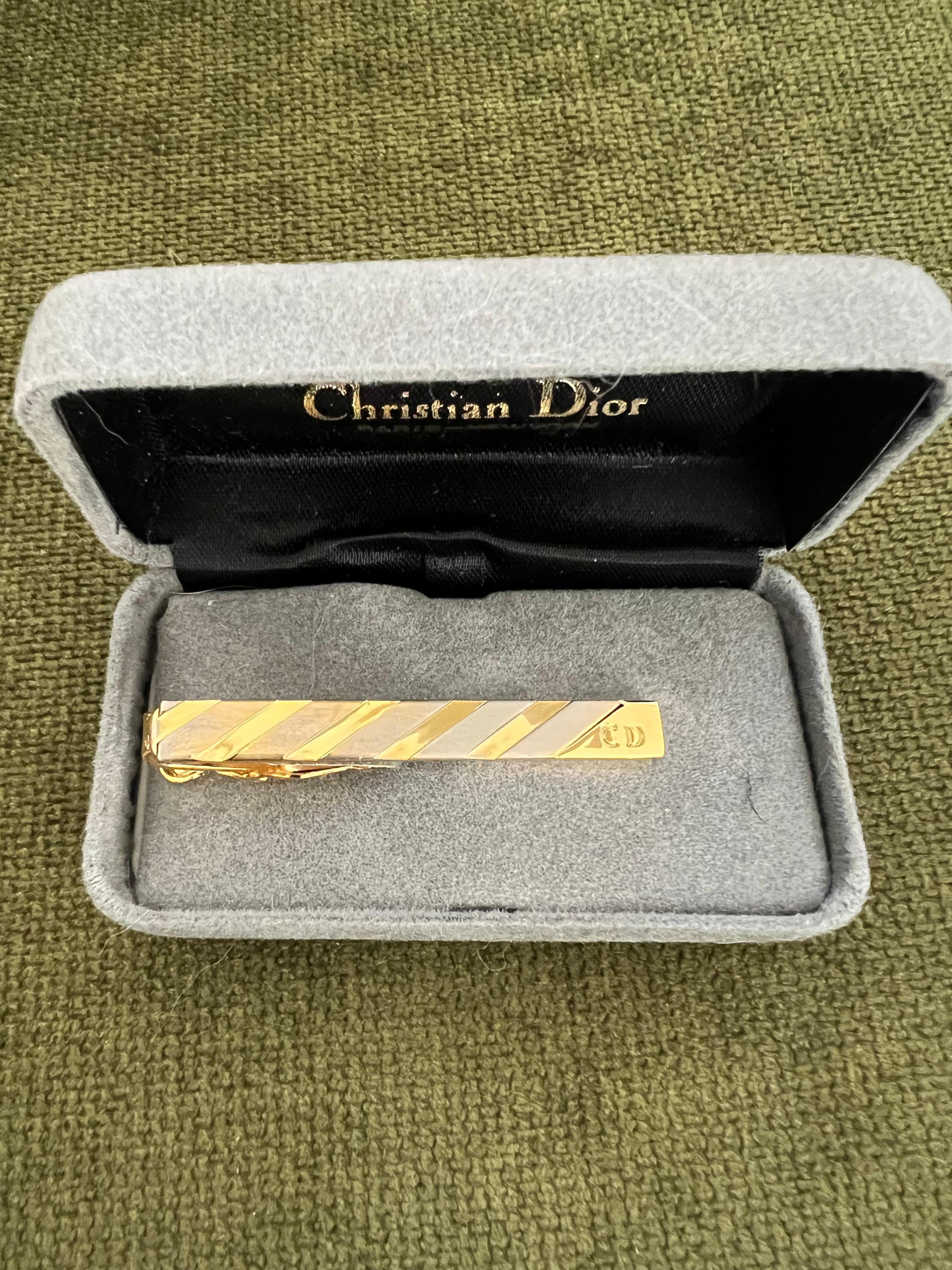 Rare Vintage Dunhill Gold Plated Lighter & Christian Dior Neck Tie Gift Set For Sale 12