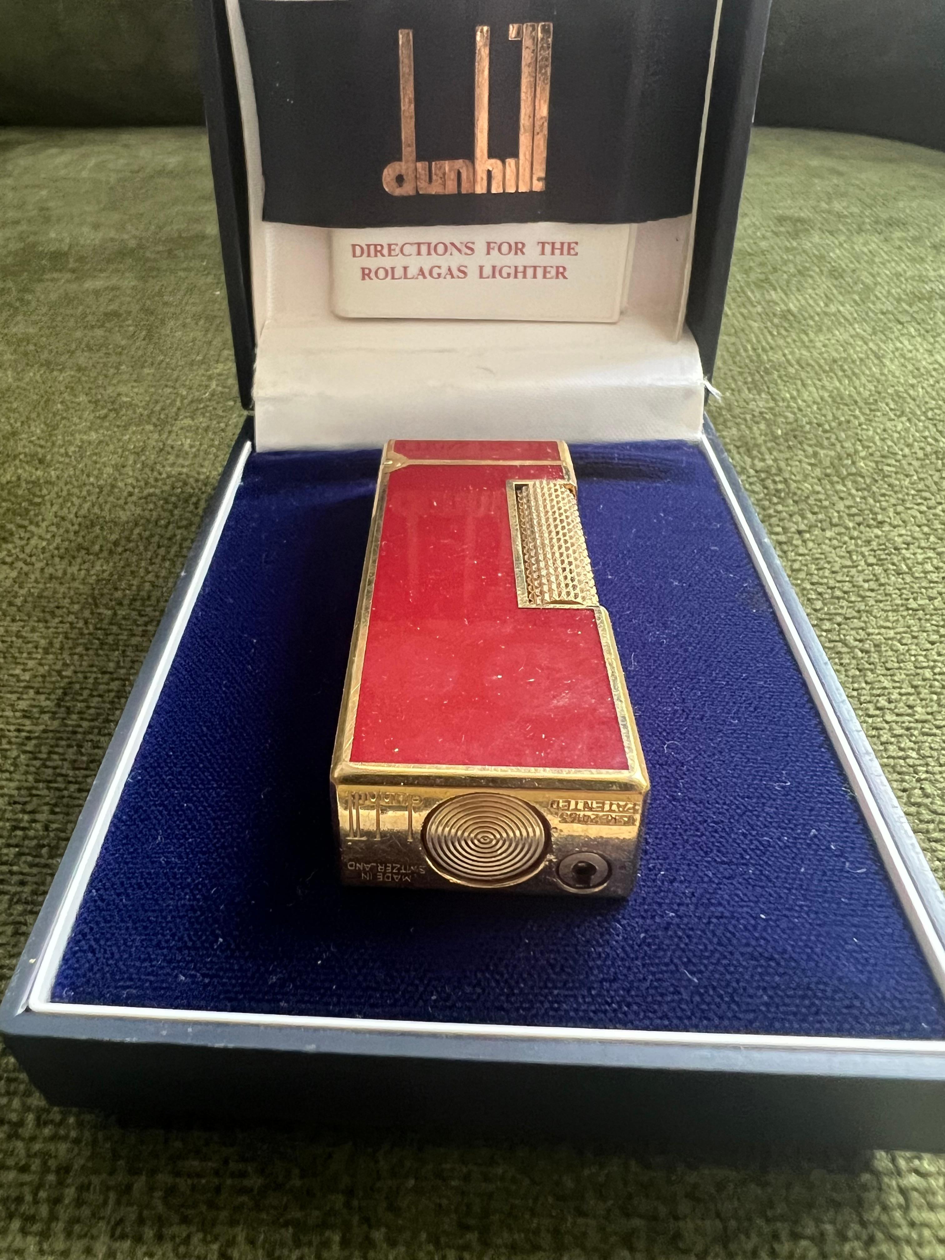 Rare Vintage Dunhill Gold Plated Red Lacquer Lights Original Dunhill Case en vente 8