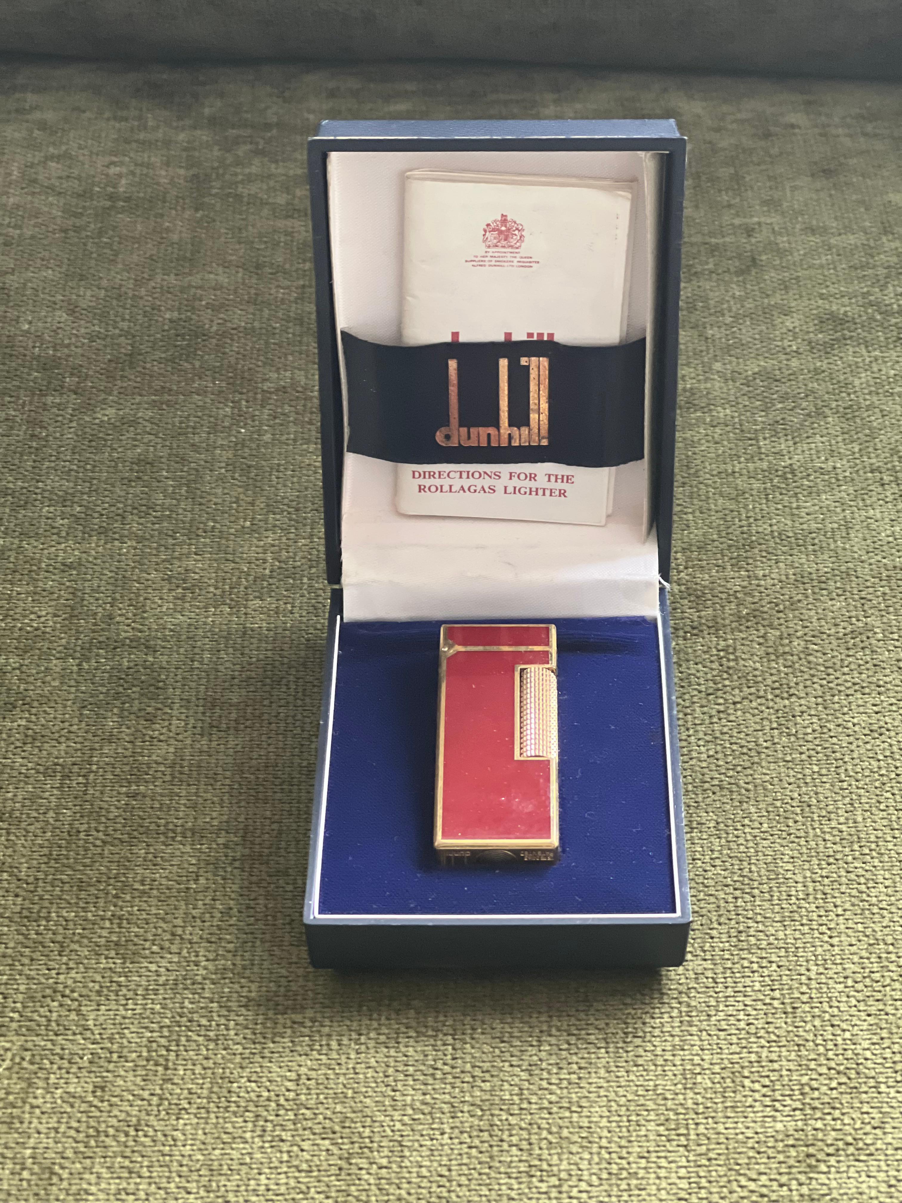 Rare Vintage Dunhill Gold Plated Red Lacquer Lights Original Dunhill Case en vente 1