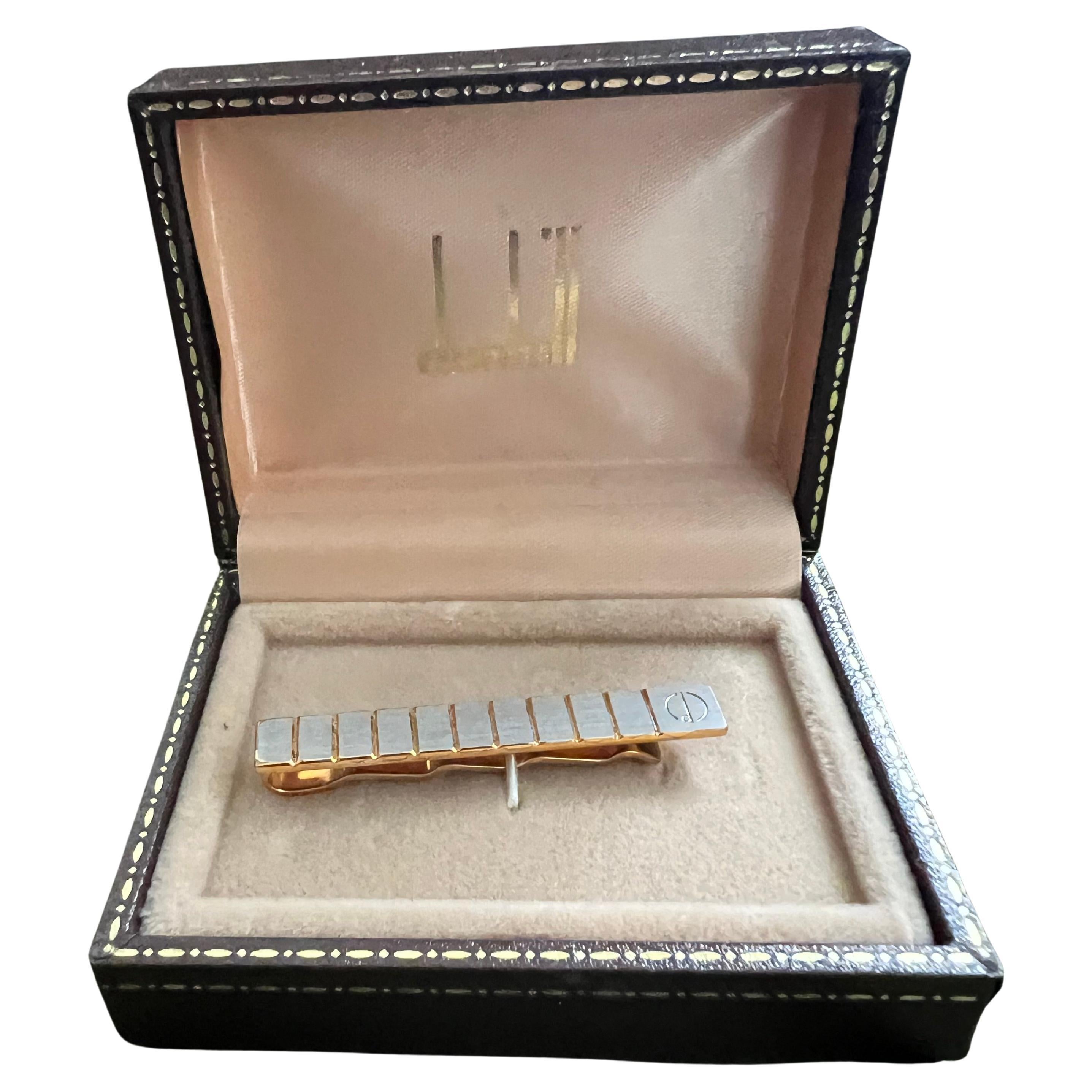 Raro fermacravatte d
epoca placcato oro Dunhill con custodia originale Dunhill Circa 1960