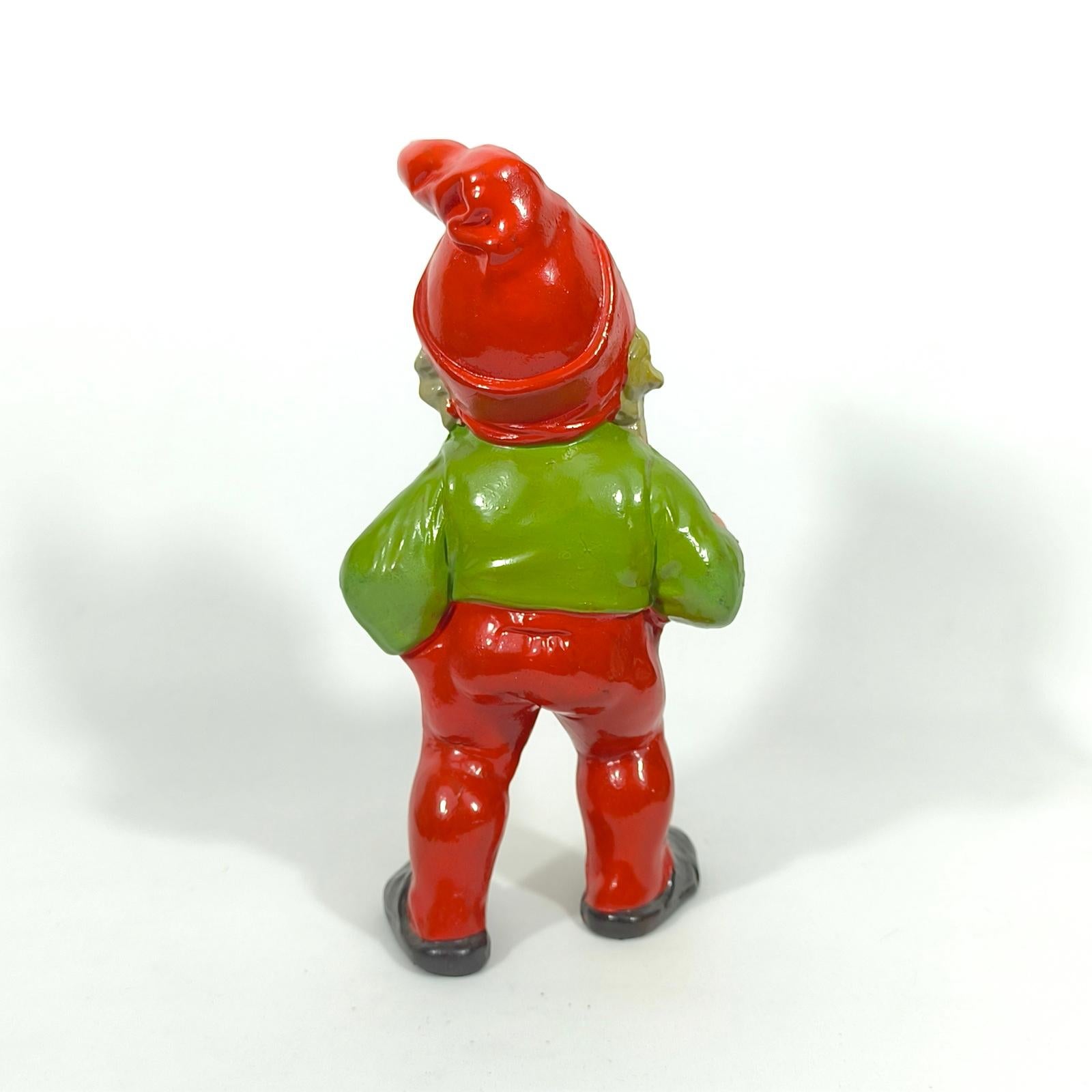 Raro enano vintage con portavelas, Alemania ca. 1950, Gnomo de Navidad Pintado a mano en venta