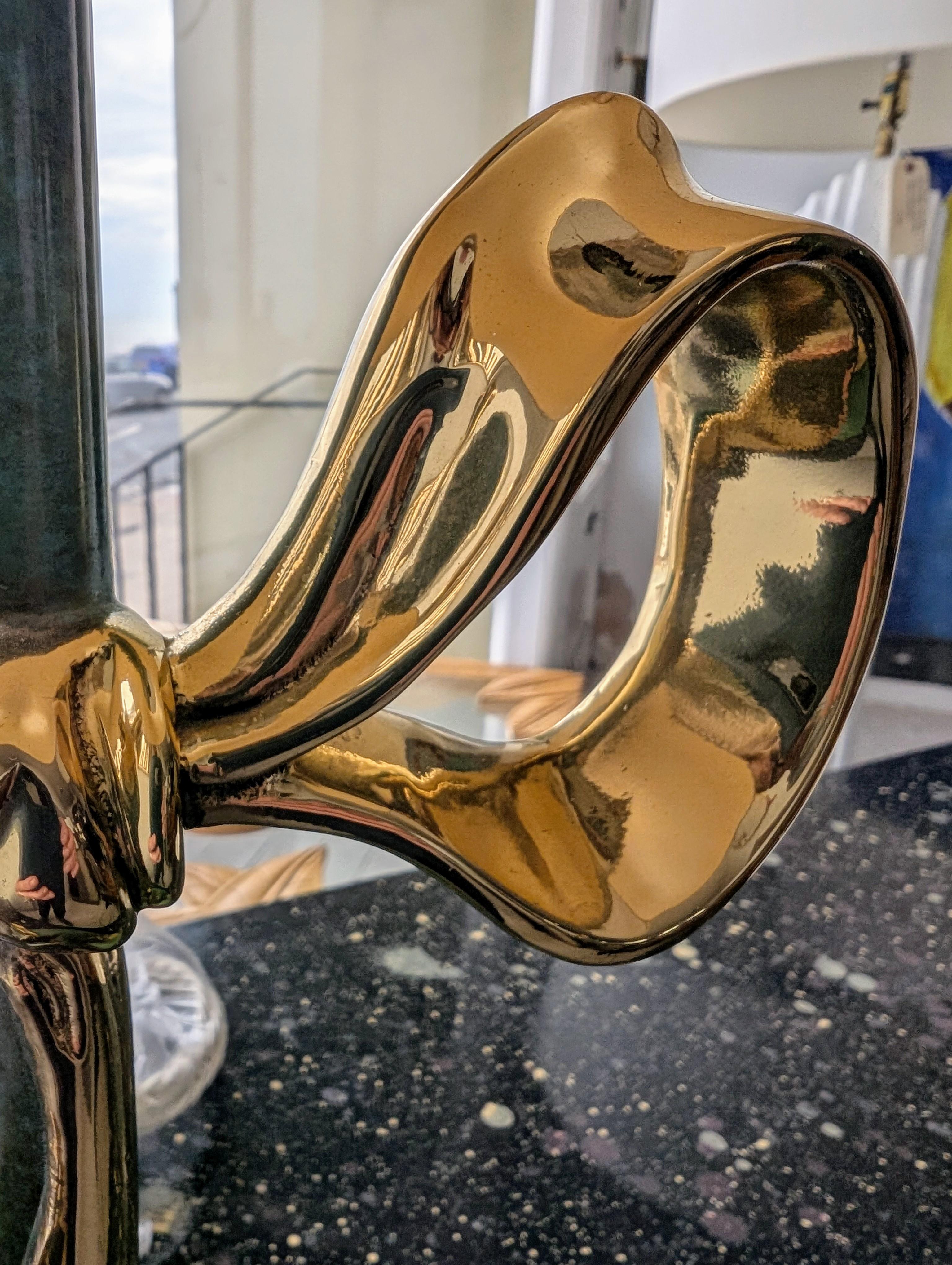 Rare vintage enameled bronze & polished brass bow lamp by Valenti, Spain 1970s For Sale 3