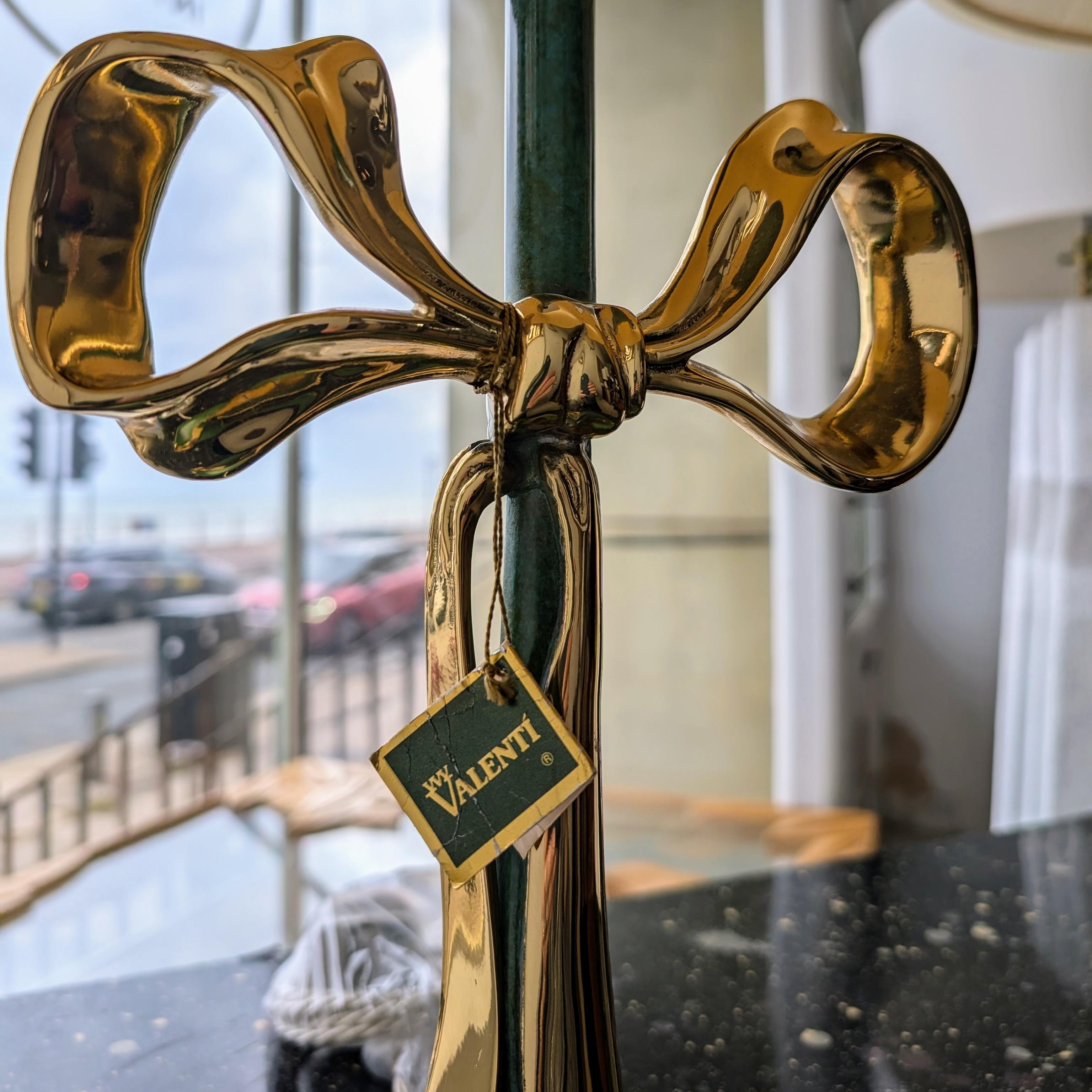 Rare vintage enameled bronze & polished brass bow lamp by Valenti, Spain 1970s For Sale 1