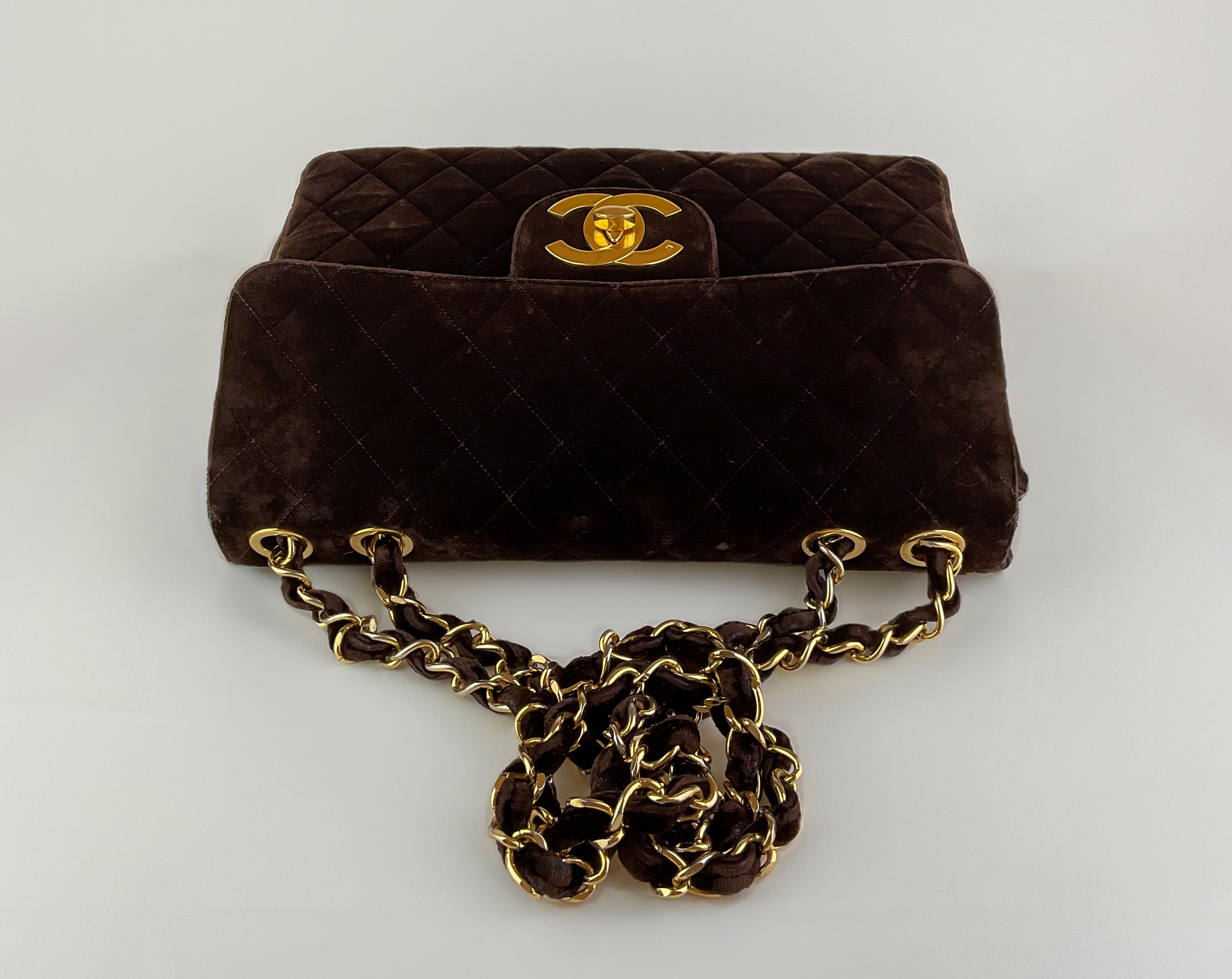 Women's Rare Vintage F/W 1995 Chanel Velvet Chocolate Maxi Jumbo Flap Bag For Sale