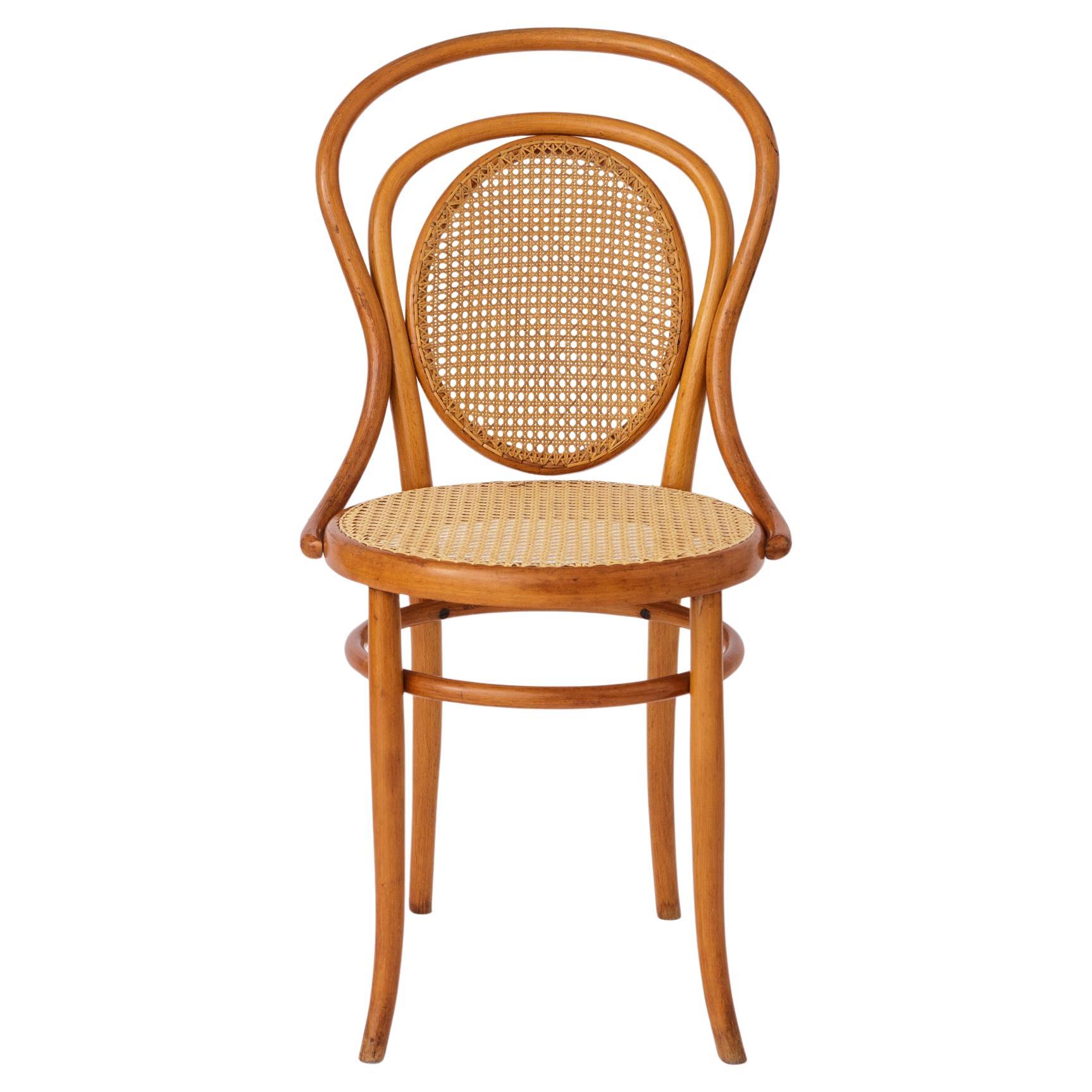 Chaise Fischel vintage rare  Années 1920-1940  Siège en bois courbé restauré  Antiquities