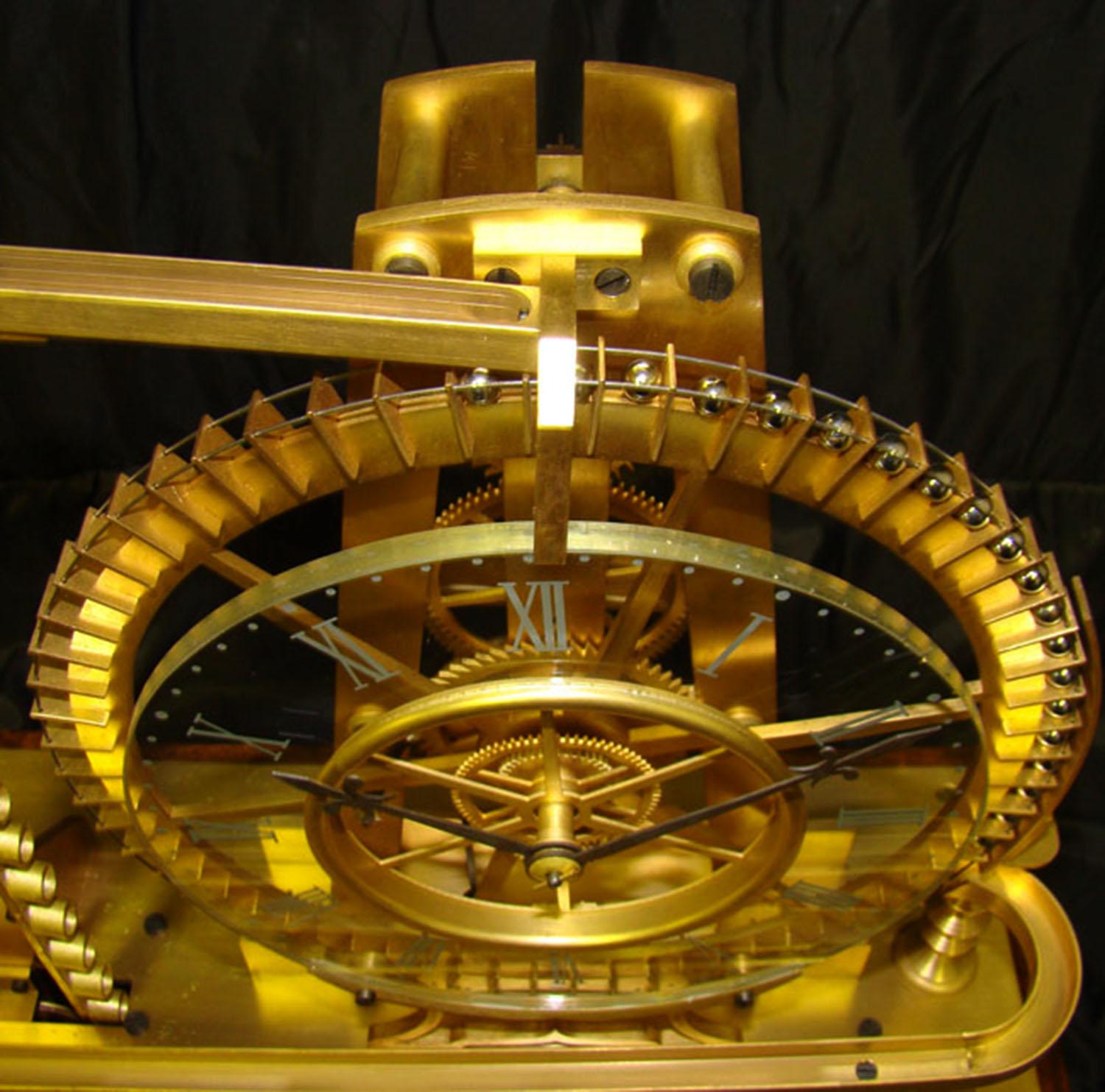 Rare horloge industrielle vintage Mystery de 8 jours à roues roulantes et à boules, style français en vente 1