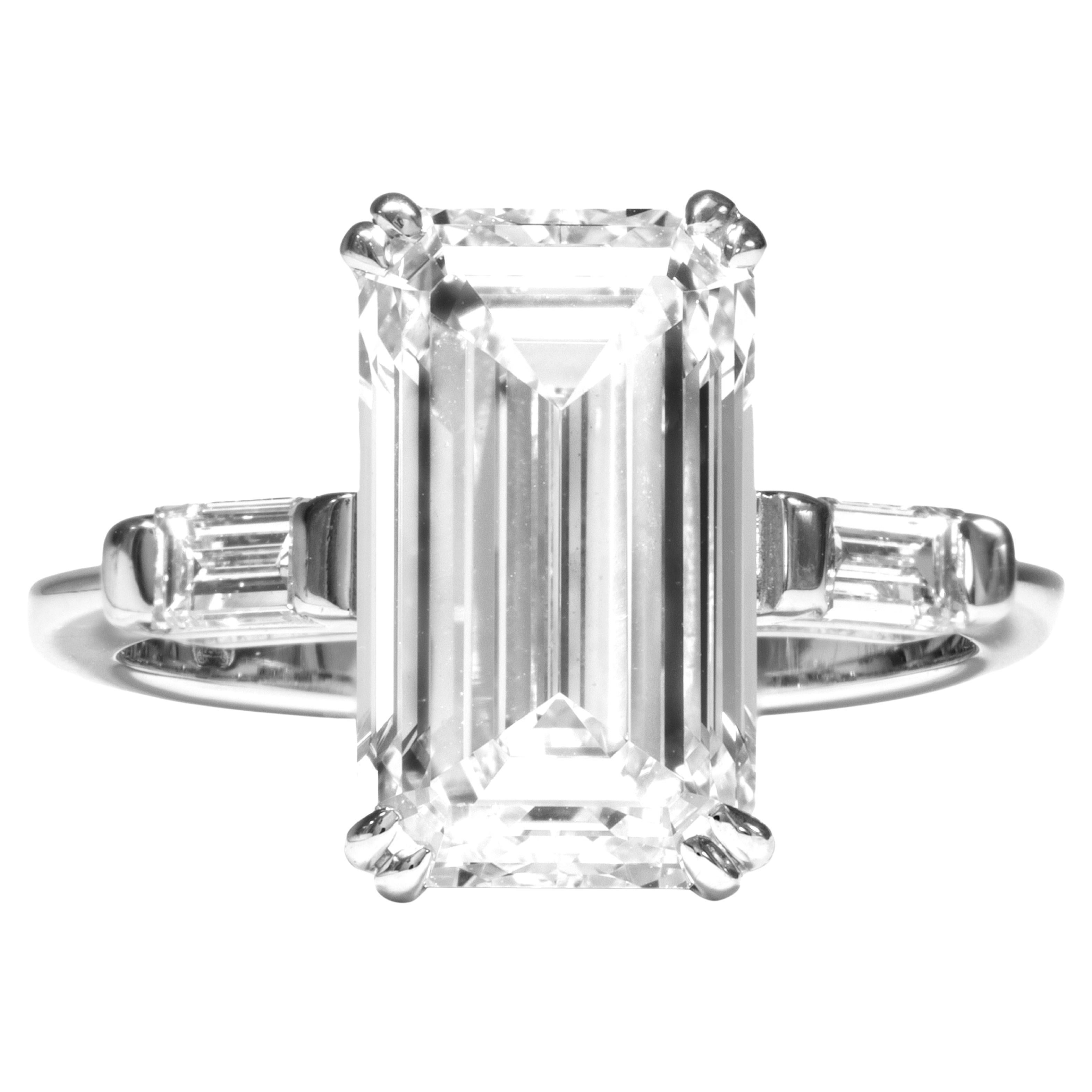 Rare Vintage Exceptional 4 Carat Emerald Cut Diamond Ring