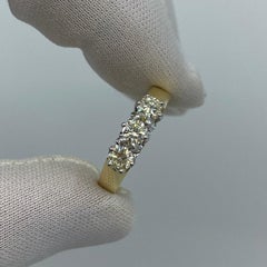 Rare Vintage GRAFF 0.75ct White Diamond Trilogy Three-Stone 18 Karat Gold Ring