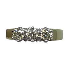 Rare Vintage GRAFF 0.75ct White Diamond Trilogy Three-Stone 18 Karat Gold Ring