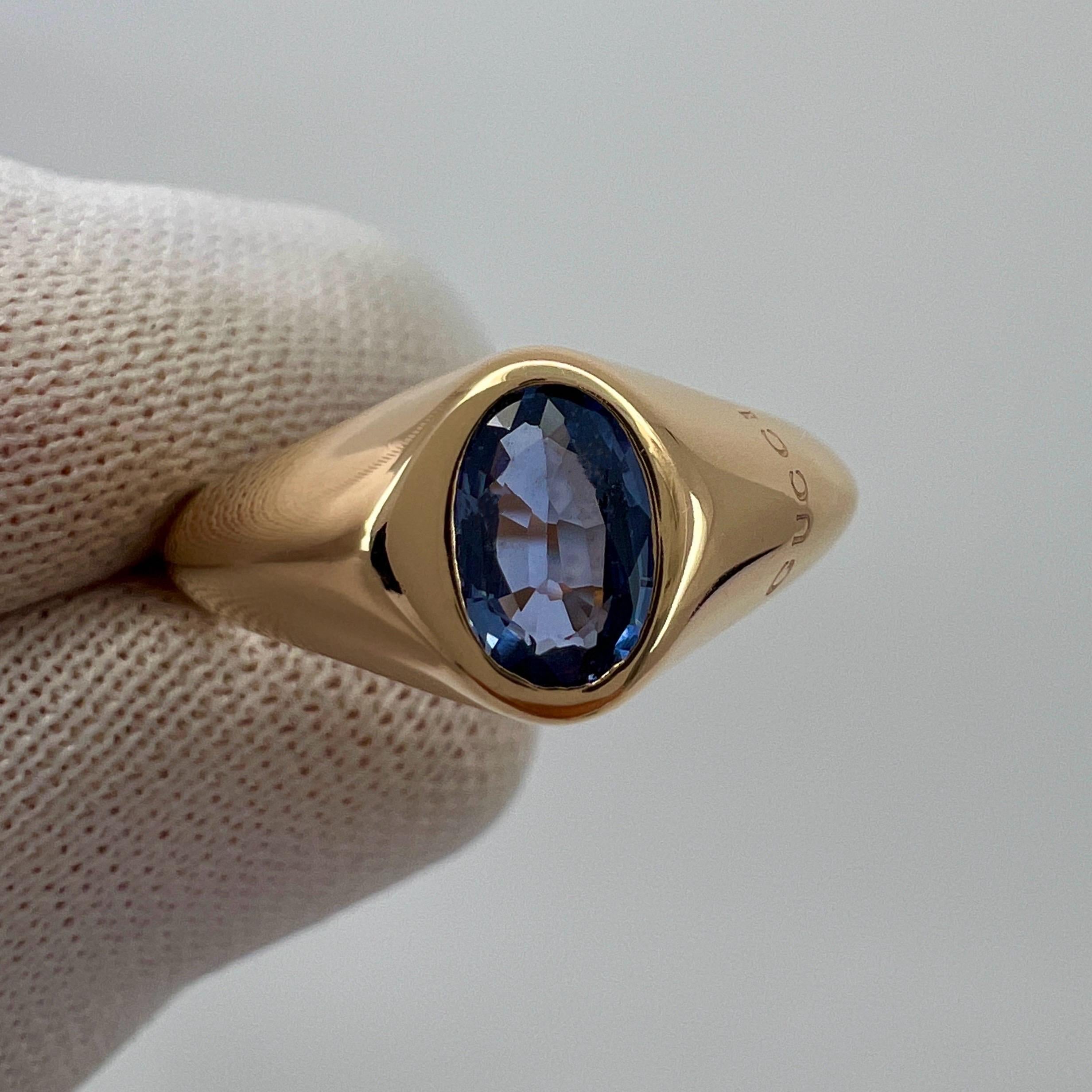 Rare Vintage Gucci Oval Cut Blue Sapphire 18k Yellow Gold Signet Solitaire Ring For Sale 6