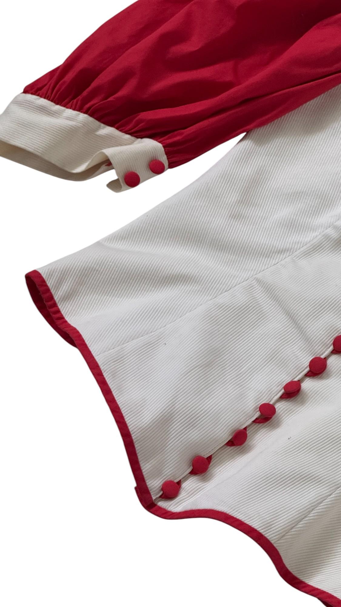 Seltene handgefertigte Bauernkorsettbluse mit Puffärmeln und Wellenbesatz Damen im Angebot