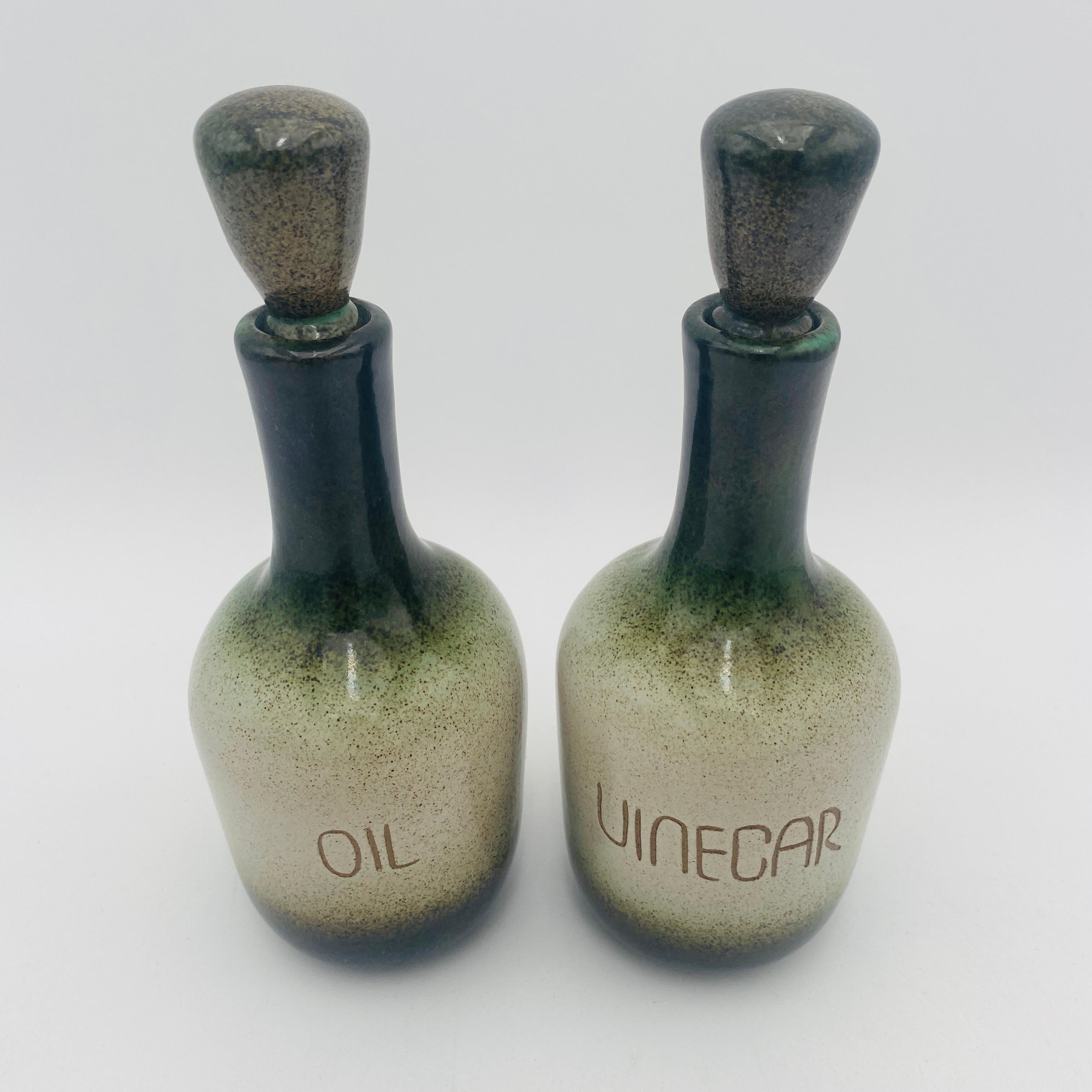 Seltene Vintage Heath Ceramics Öl & Essig Set (Moderne der Mitte des Jahrhunderts) im Angebot