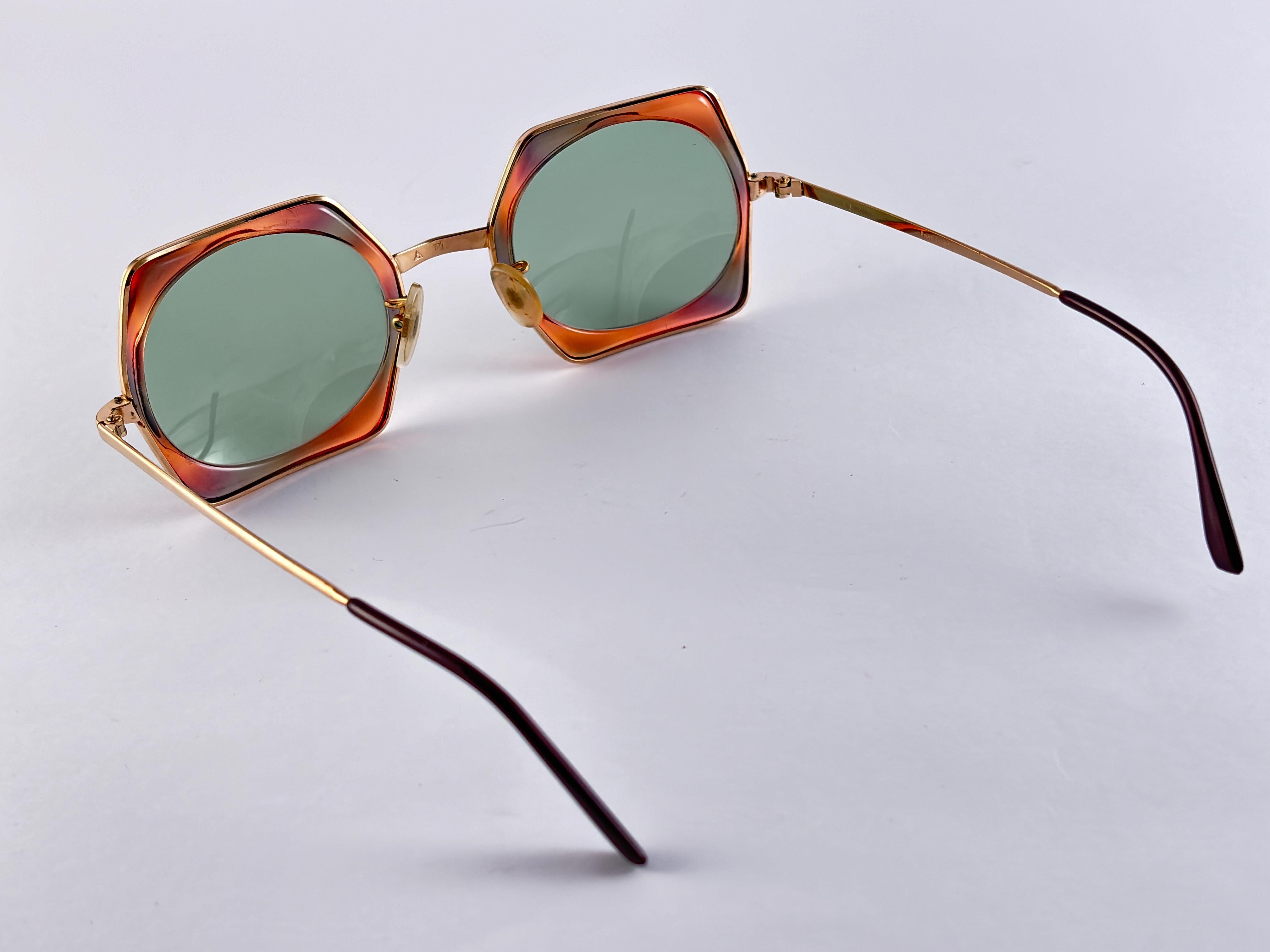 Gray Rare Vintage Hexagonal Double Frame 1970'S Sunglasses Made In France For Sale