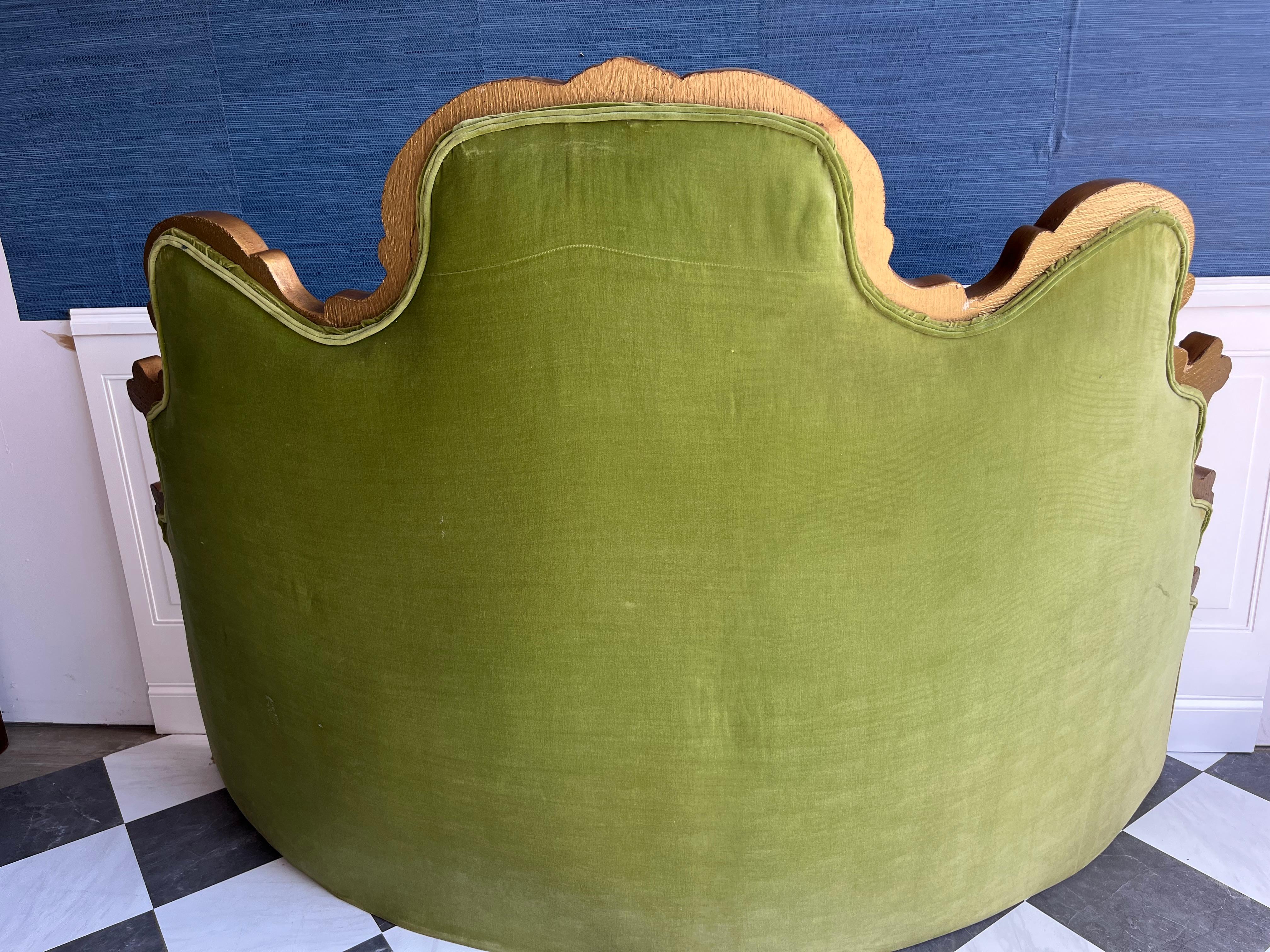 Rara testiera e pediera di un letto a cerchio ornato d'epoca Hollywood Regency in vendita 7