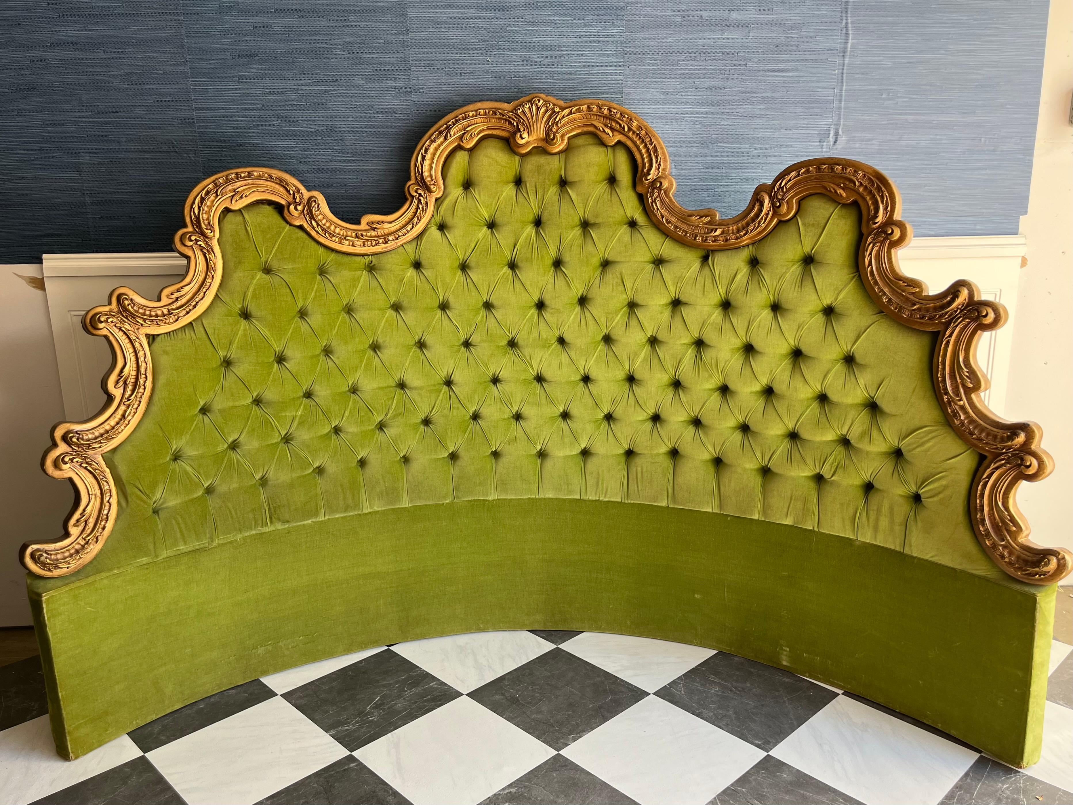 XX secolo Rara testiera e pediera di un letto a cerchio ornato d'epoca Hollywood Regency in vendita
