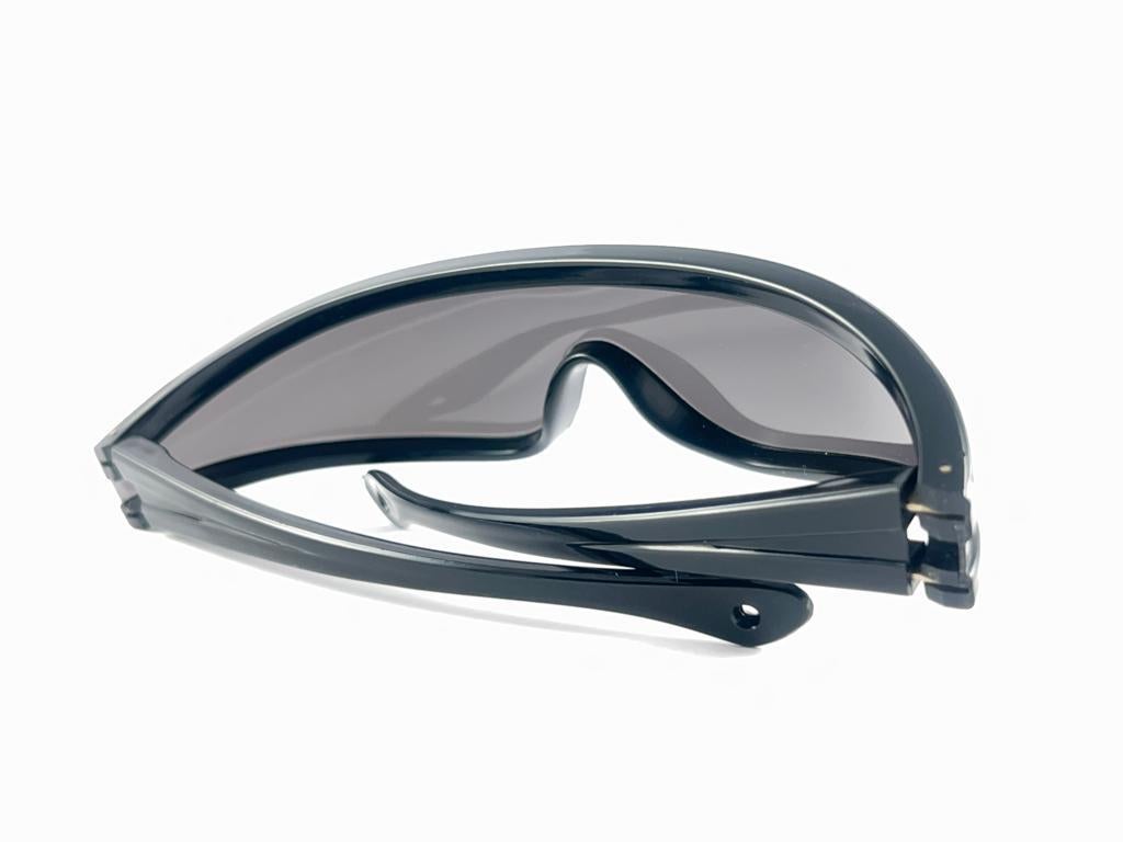 Rare Vintage Idc Black Mask Medium Grey Mono Lens Sunglasses 80'S Made In France 9