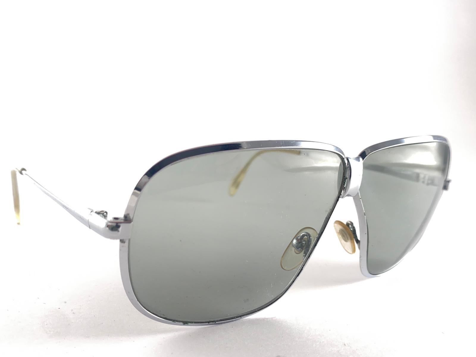 Seltene übergroße Indo Douglas Vintage-Sonnenbrille in Übergröße 1970er Jahre Spanien für Damen oder Herren im Angebot