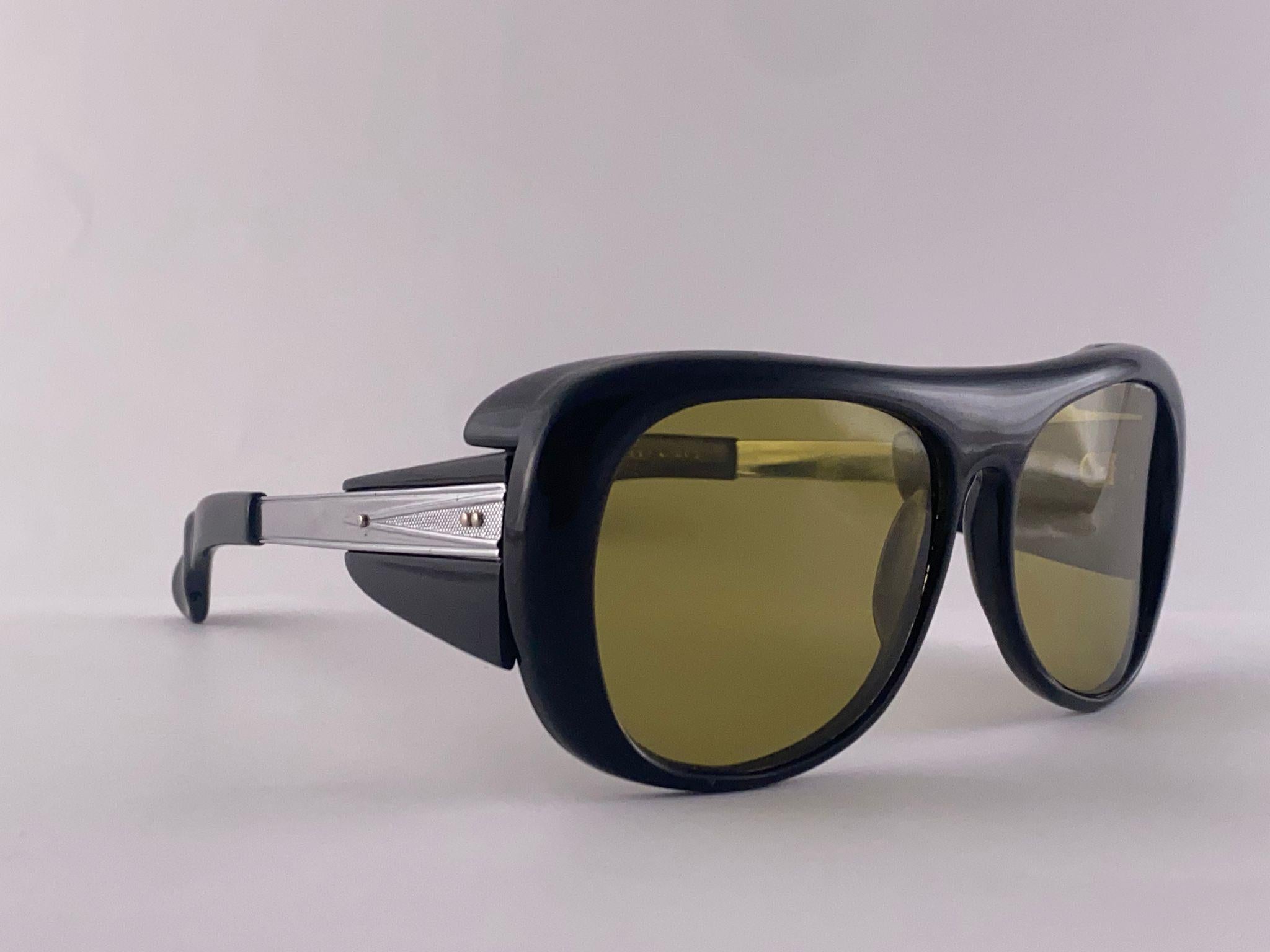 Seltene Vintage Korea Fishing 11337 Rahmen Polarisierte Linsen 1980er Jahre Sonnenbrille (Schwarz) im Angebot