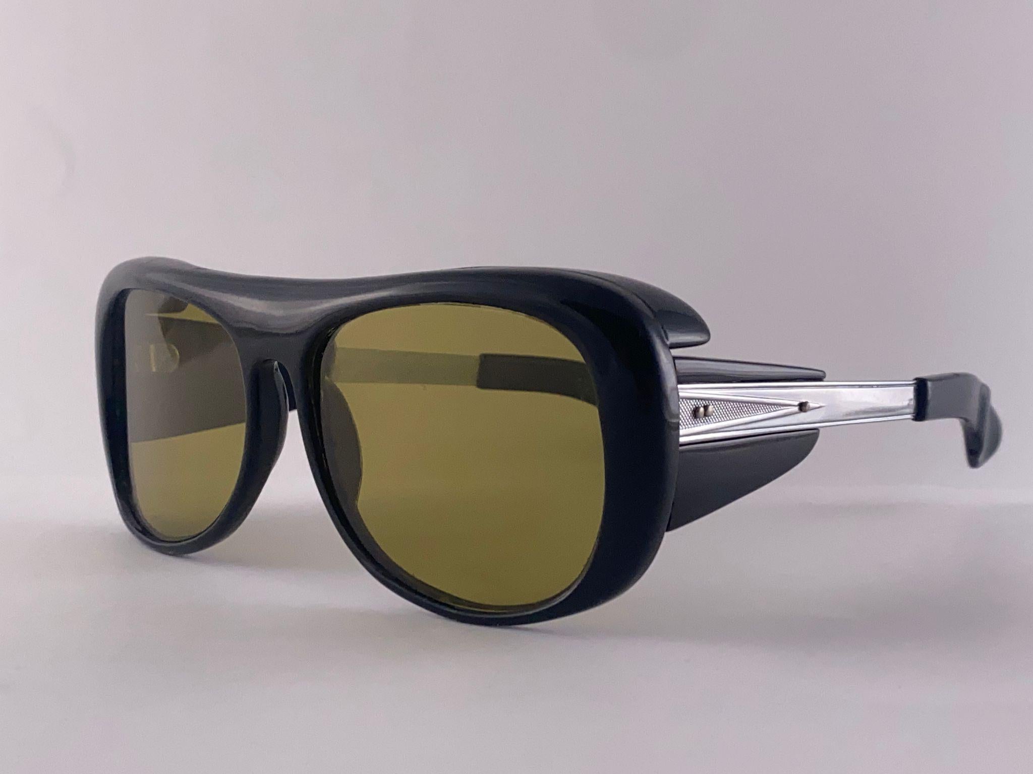 Seltene Vintage Korea Fishing 11337 Rahmen Polarisierte Linsen 1980er Jahre Sonnenbrille für Damen oder Herren im Angebot