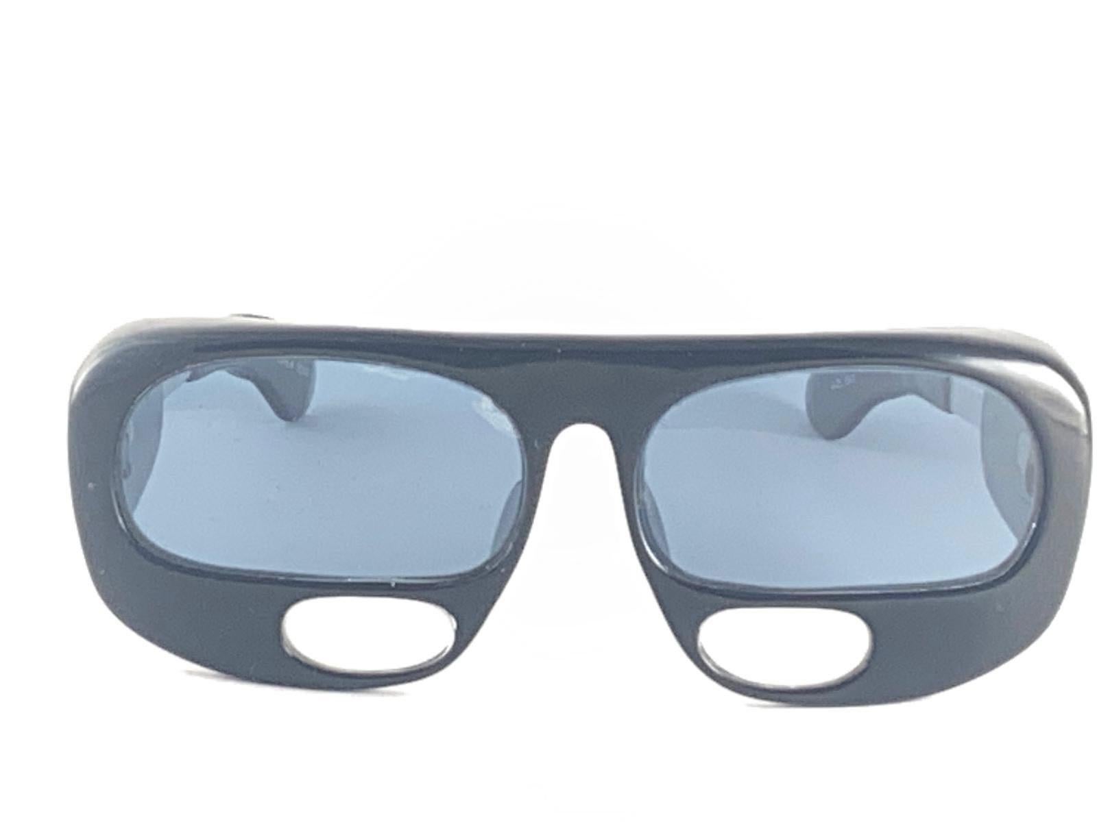Gris Rare lunettes de soleil vintage Korea Fishing 9248 frame Polarized Lenses 1980's en vente