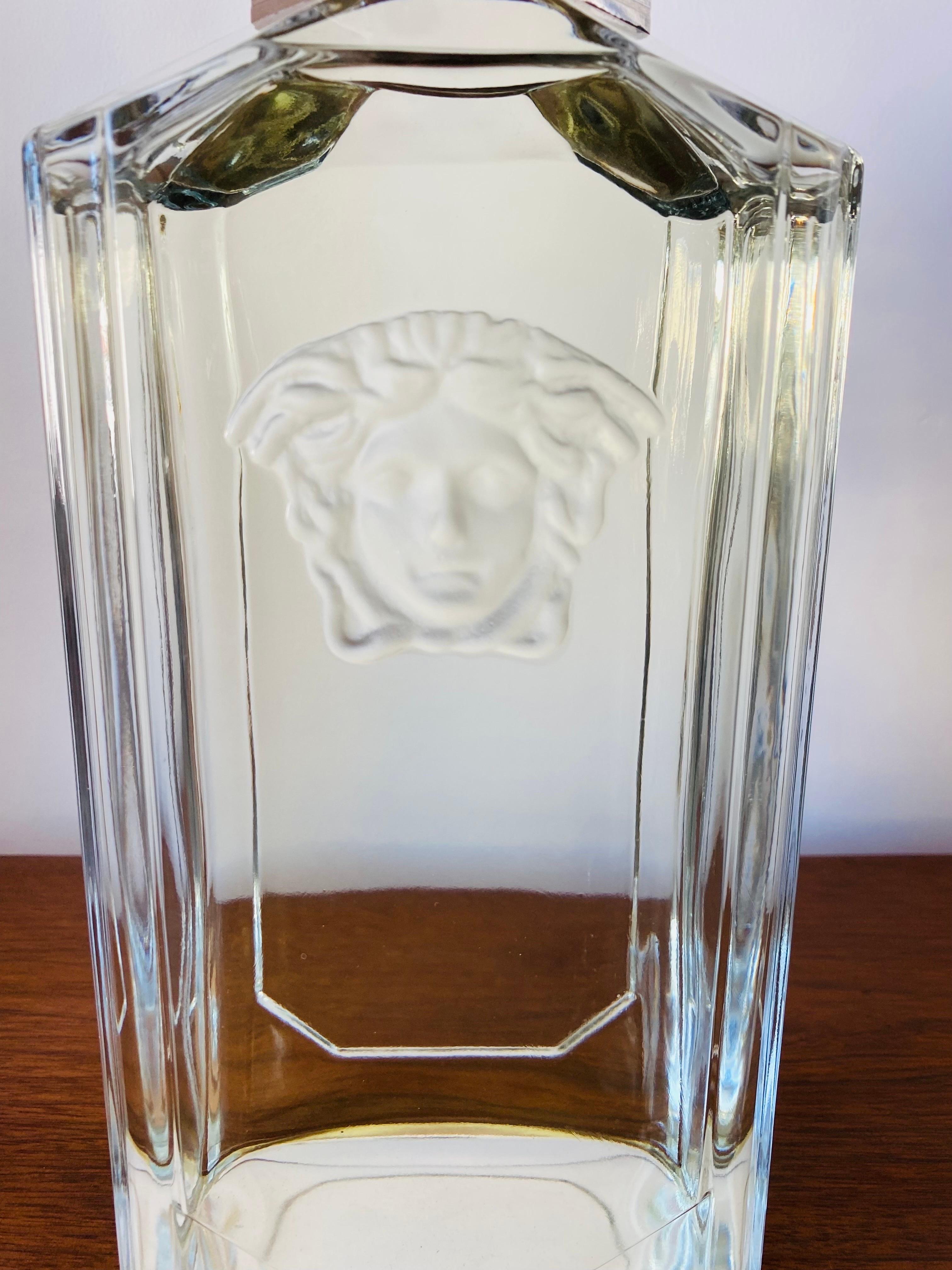 Moderno Rara confezione vintage di grandi dimensioni per il profumo The Dreamer di Versace anni '90 in vendita
