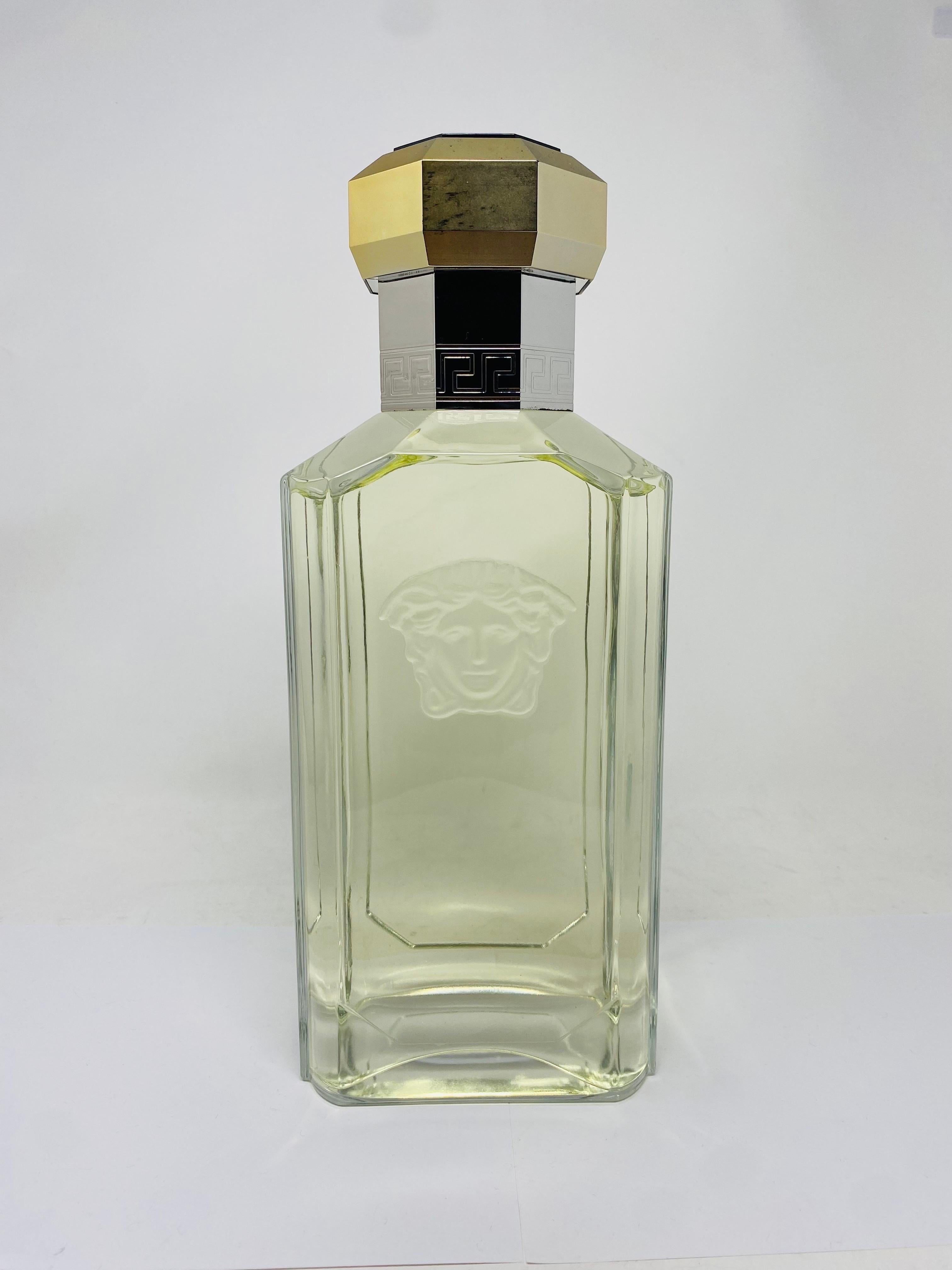 Vetro Rara confezione vintage di grandi dimensioni per il profumo The Dreamer di Versace anni '90 in vendita