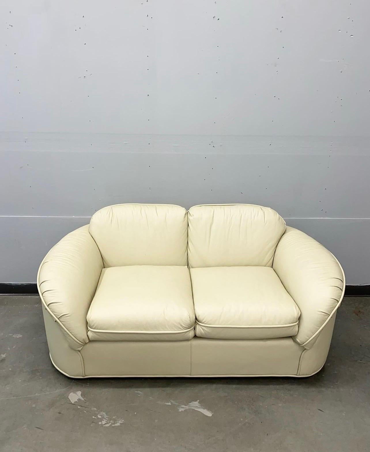 Rare Vintage Leathercraft Inc. Cream Loveseat Made in North Carolina For Sale 1