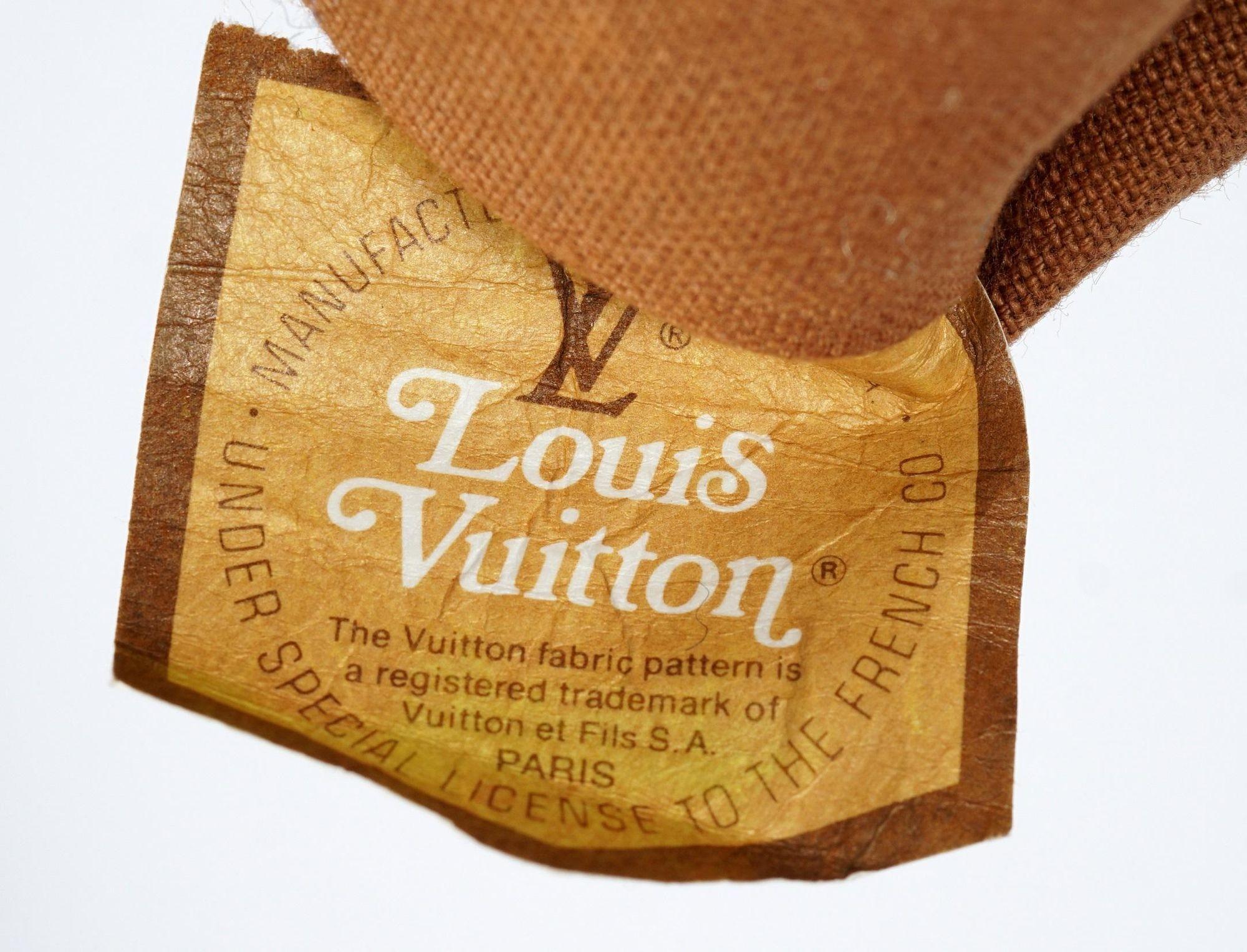 Late 20th Century Rare Vintage Louis Vuitton Garment Bag, c. 1990's For Sale