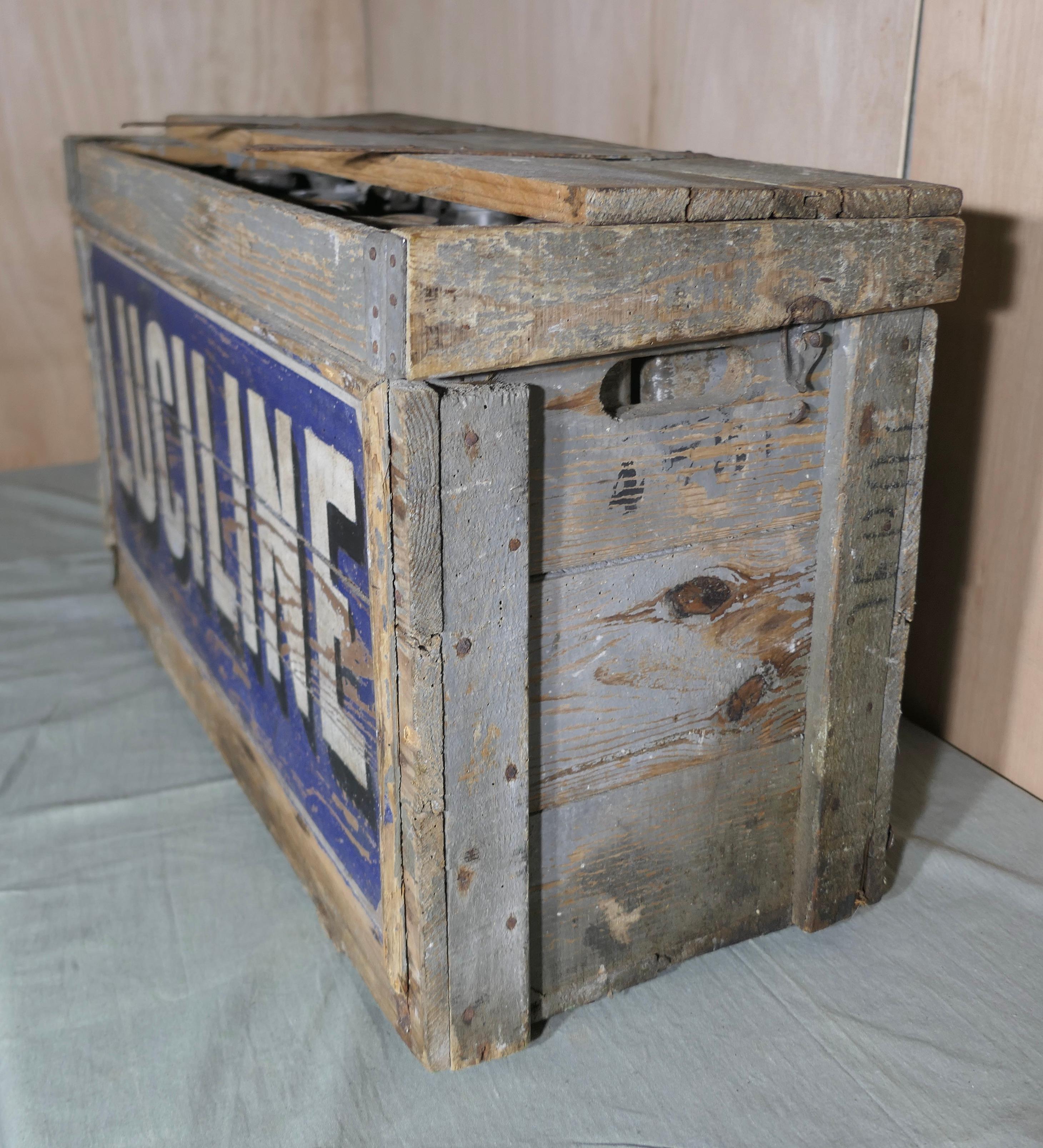 Rare Vintage Luciline Fuel Cans and Advertising Crate  Dating from the 1900s In Good Condition For Sale In Godshill, Isle of Wight